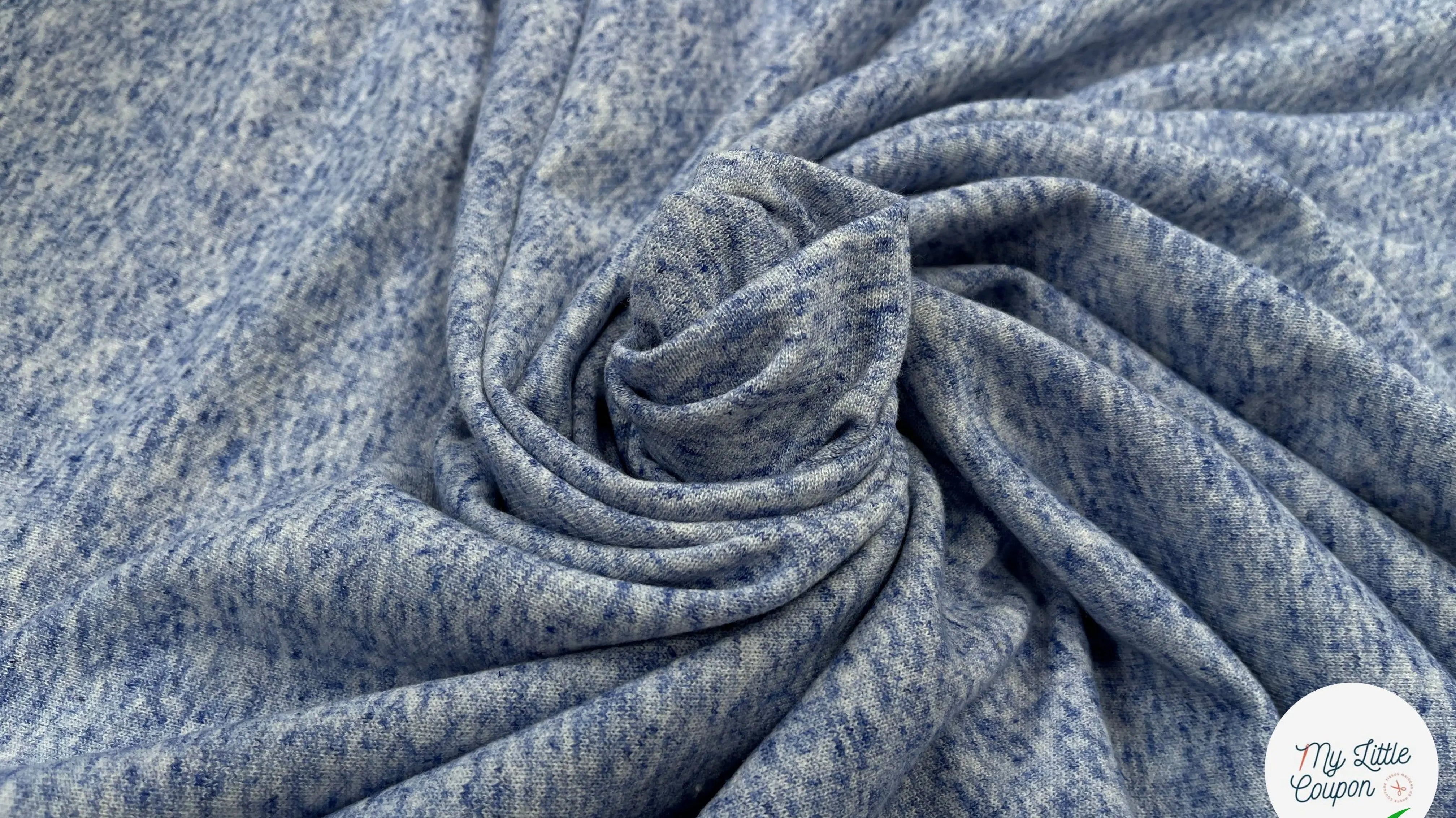 Quel tissu choisir pour coudre un sweat confortable et stylé ?