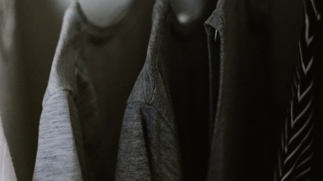 Témoignages de Couturiers sur les Tissus de Grandes Maisons