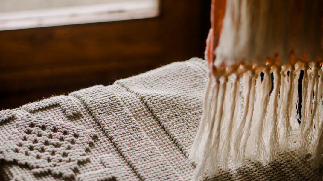 Couture et upcycling la magie des tissus renouvelés