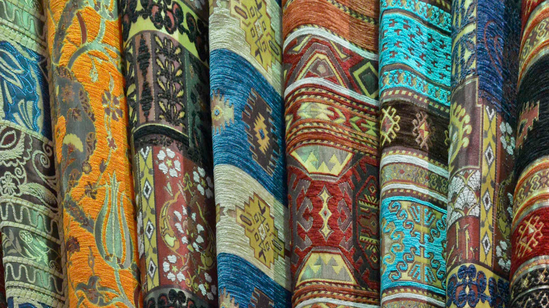 Tissus emblématiques la signature des grandes maisons