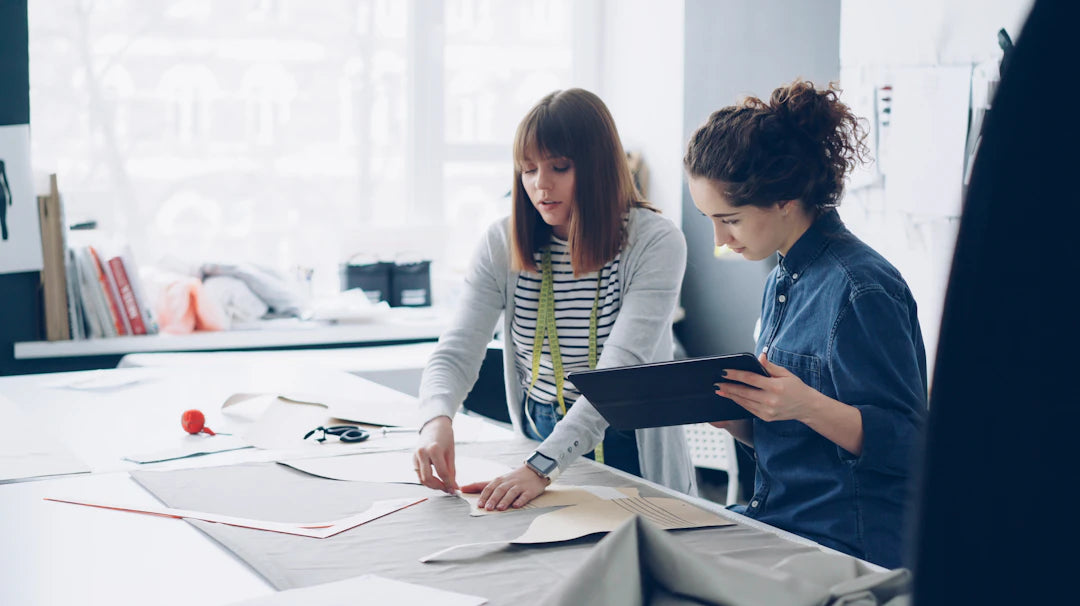 Collaboration entre marques de couture et designers un regard