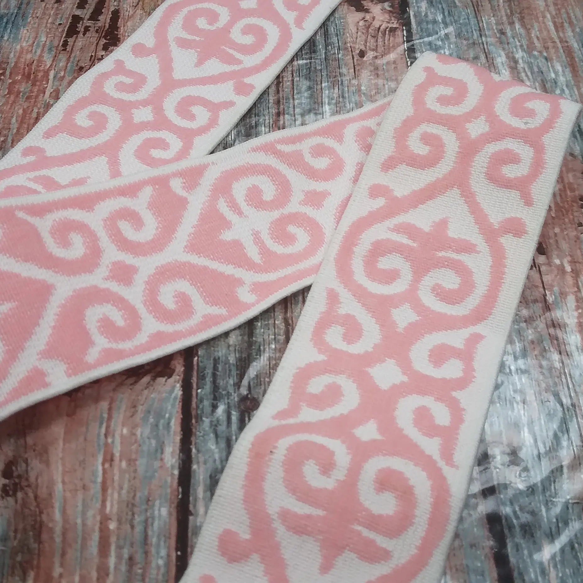 BANDE ÉLASTIQUE TISÉE BAROQUE ROSE - My Little Coupon