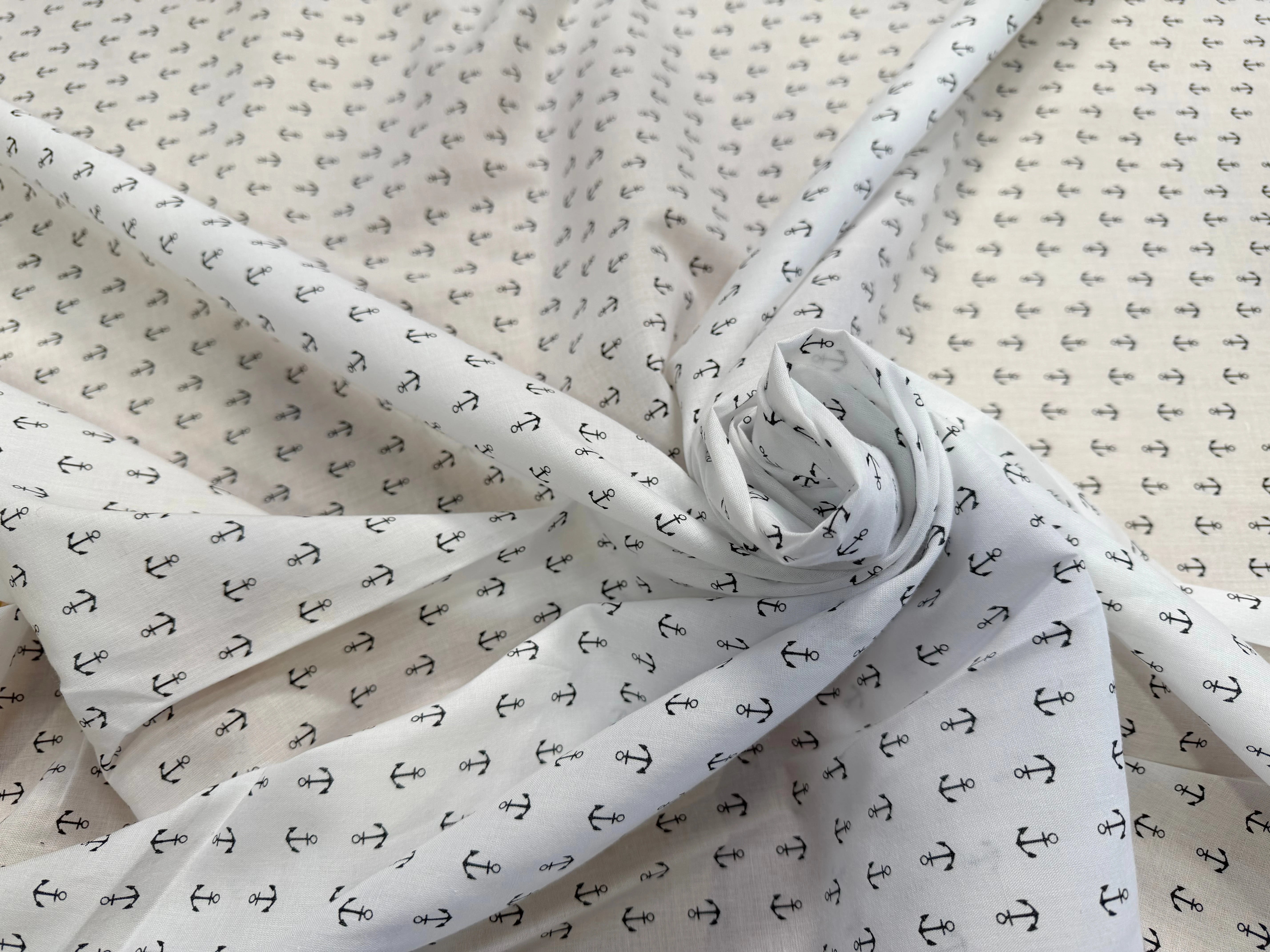 BATISTE DE COTON BLANC MOTIF ANCRES - My Little Coupon