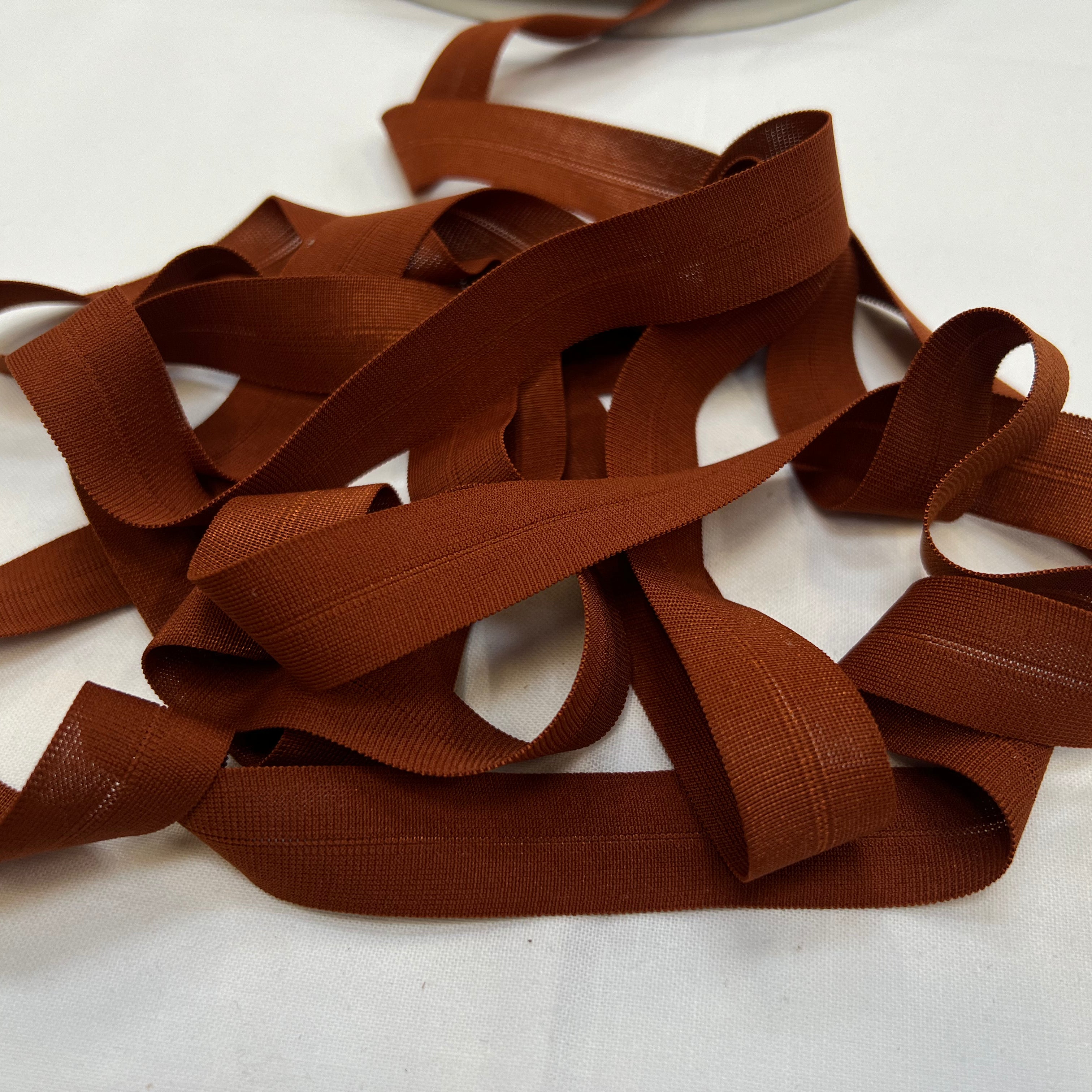 BIAIS PLAT ÉLASTIQUE LINGERIE CARAMEL 18mm - My Little Coupon