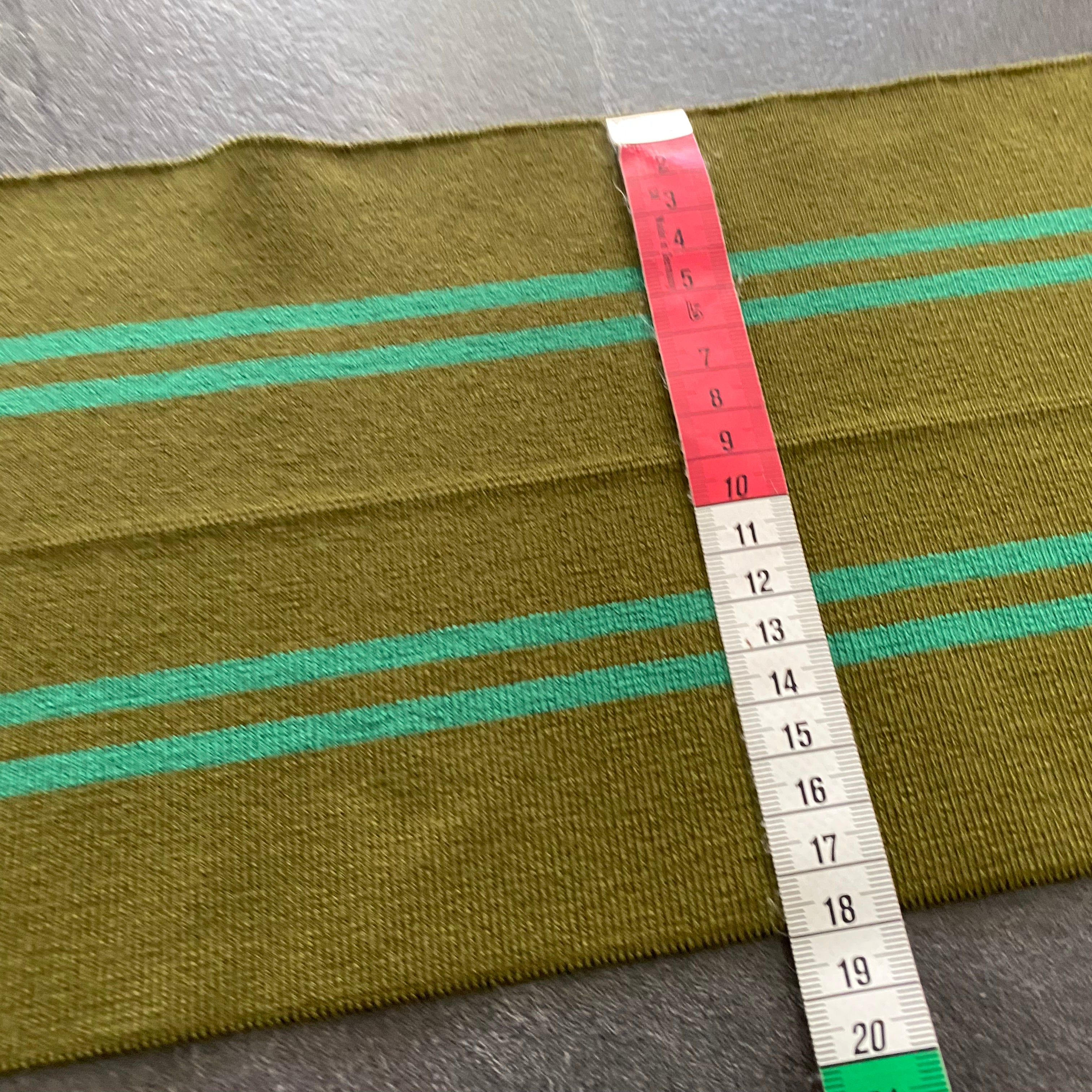 BORD CÔTE KAKI RAYURE MENTHE 100X8,5cm - My Little Coupon