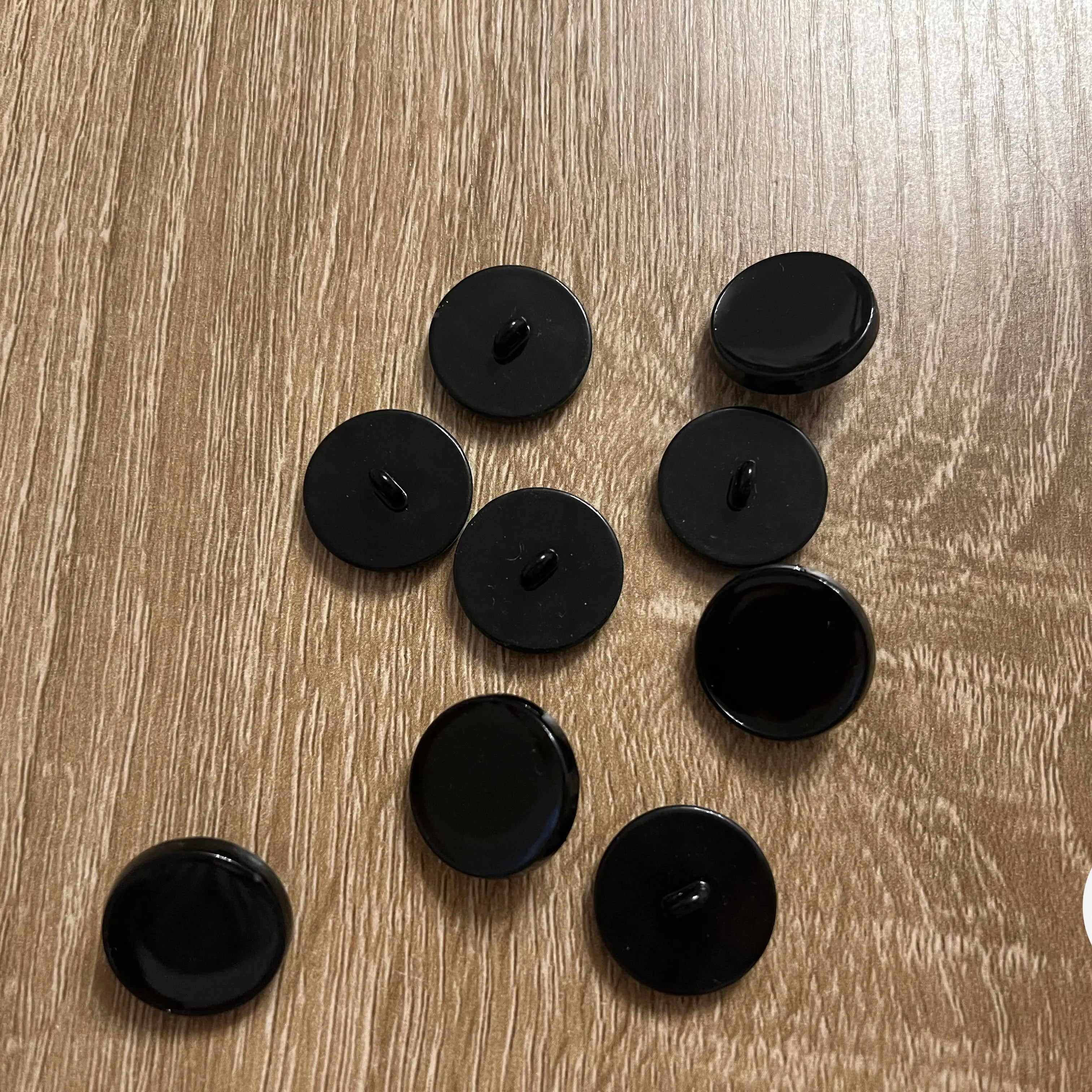 BOUTON À QUEUE 2CM DIAMÈTRE NOIR - LOT DE 5 - My Little Coupon