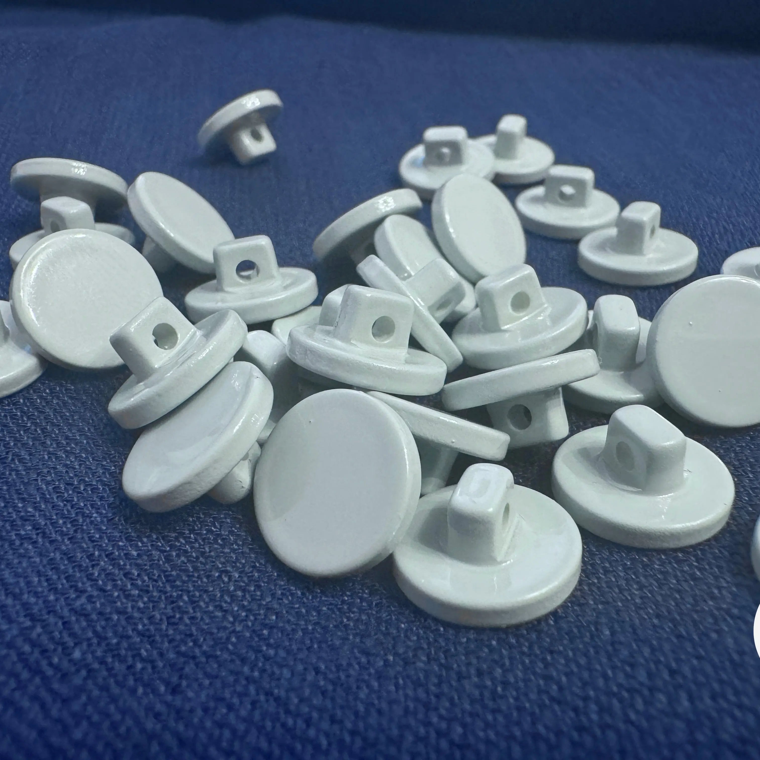 BOUTON À QUEUE GRIS BLEU 13MM - LOT DE 10 - My Little Coupon