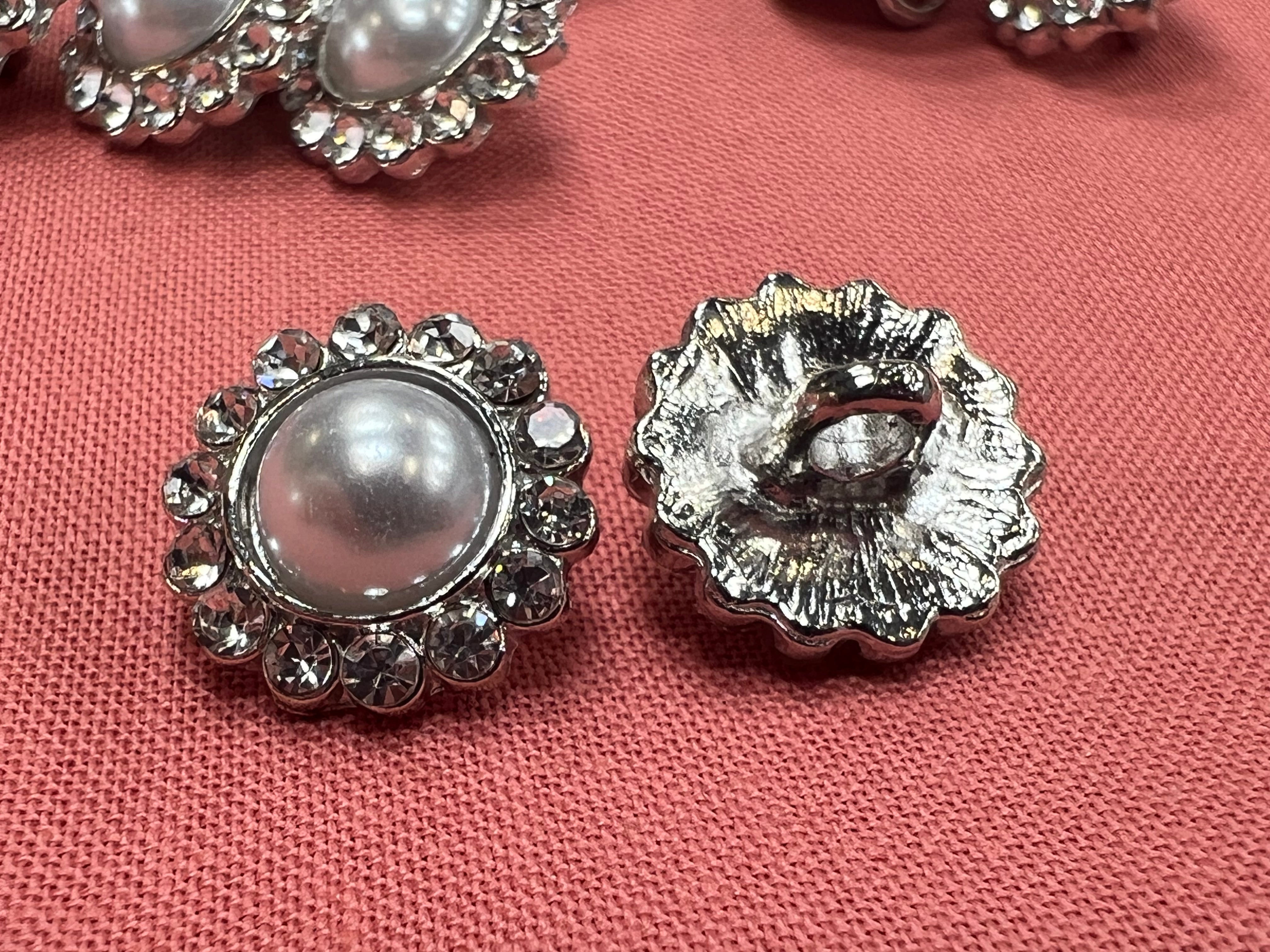 BOUTON ARGENTÉ PERLE ET STRASS (lot de 6) 15mm - My Little Coupon