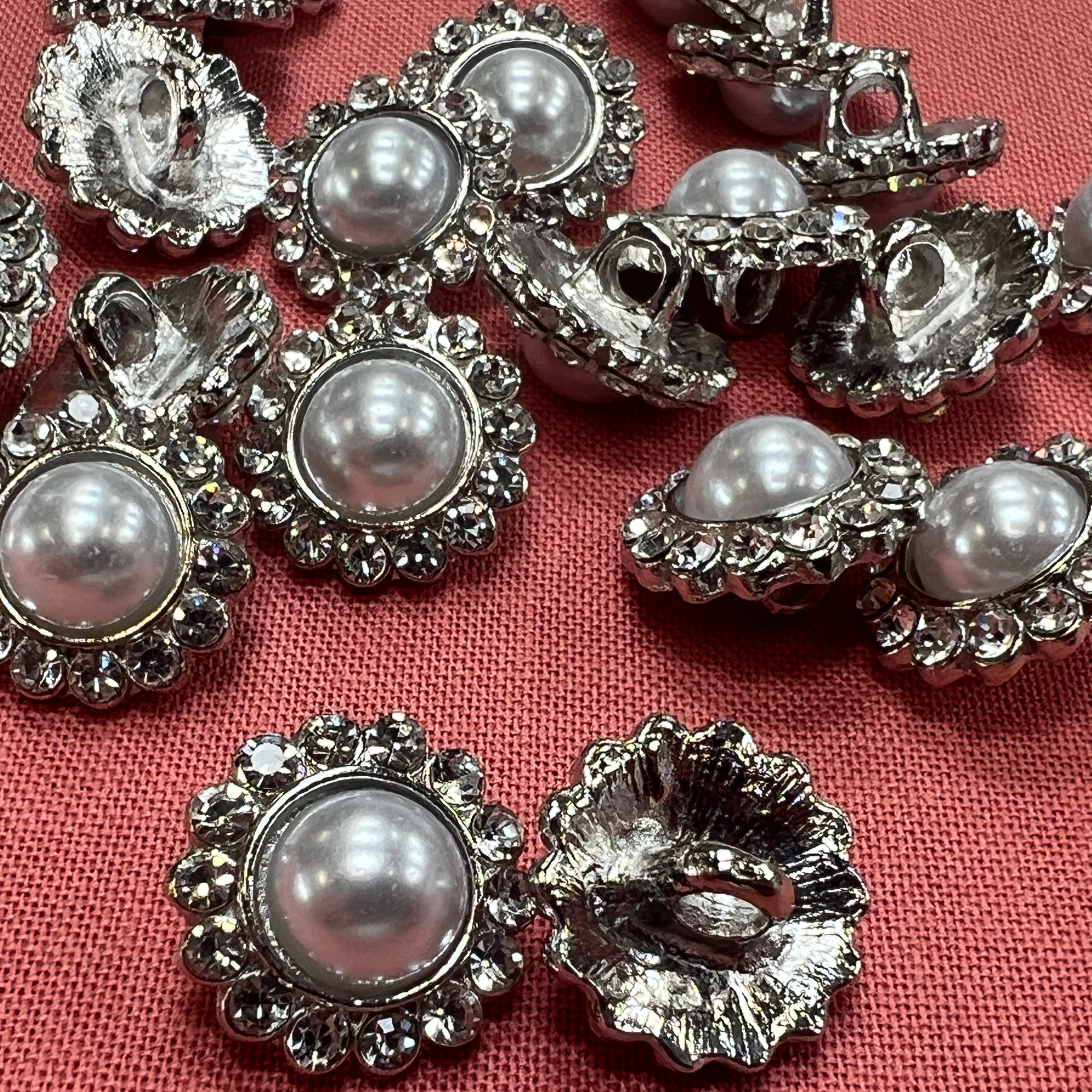 BOUTON ARGENTÉ PERLE ET STRASS (lot de 6) 15mm - My Little Coupon