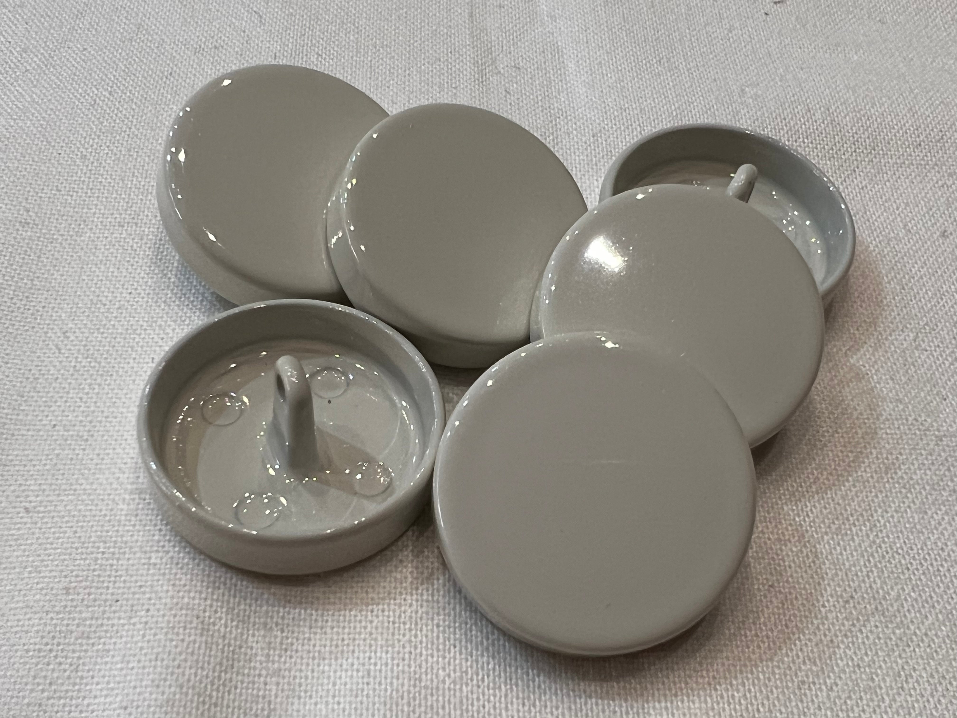BOUTON CAPSULE GRIS CLAIR (lot de 6) 22mm - My Little Coupon