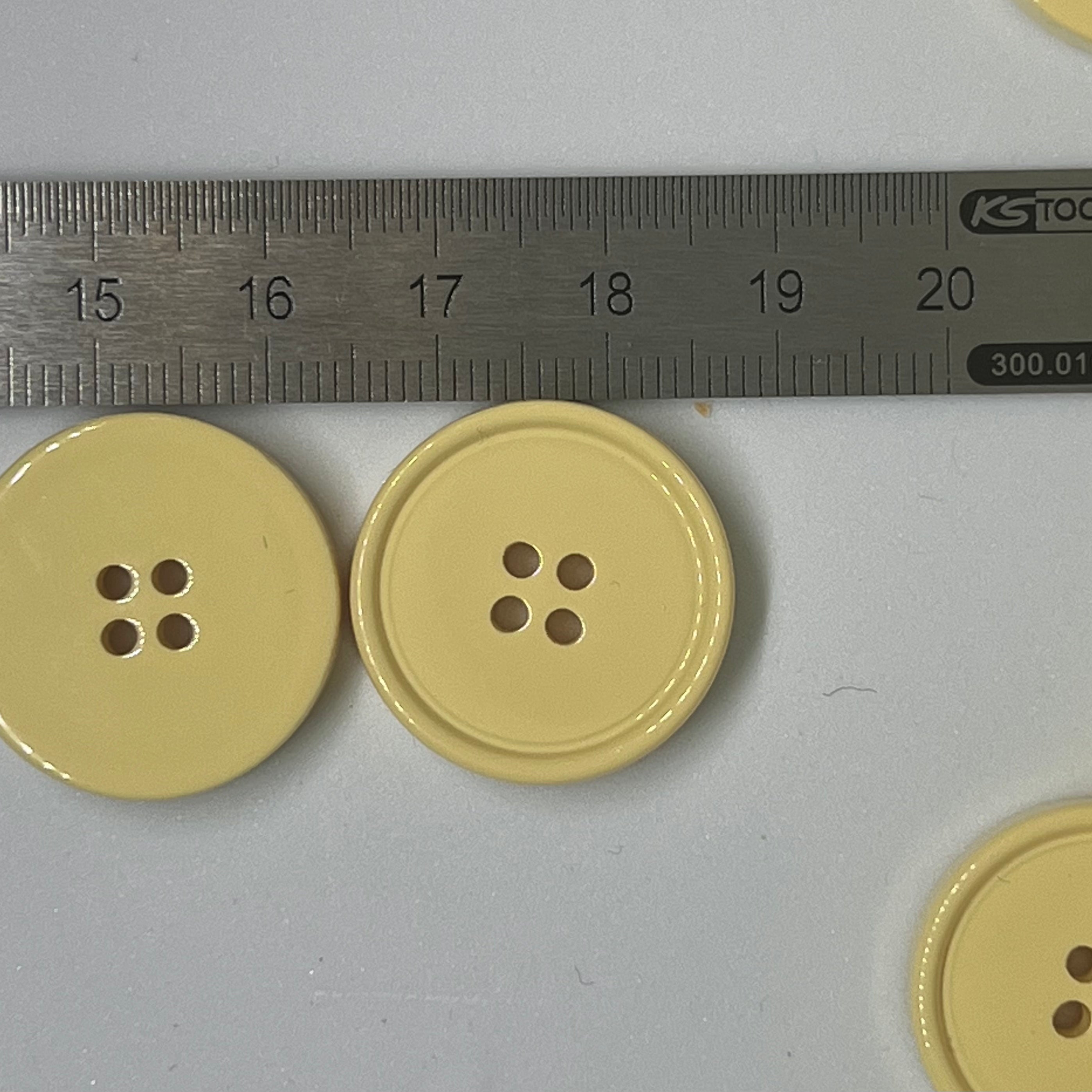 BOUTON JAUNE VINTAGE 23mm - lot de 2 - My Little Coupon