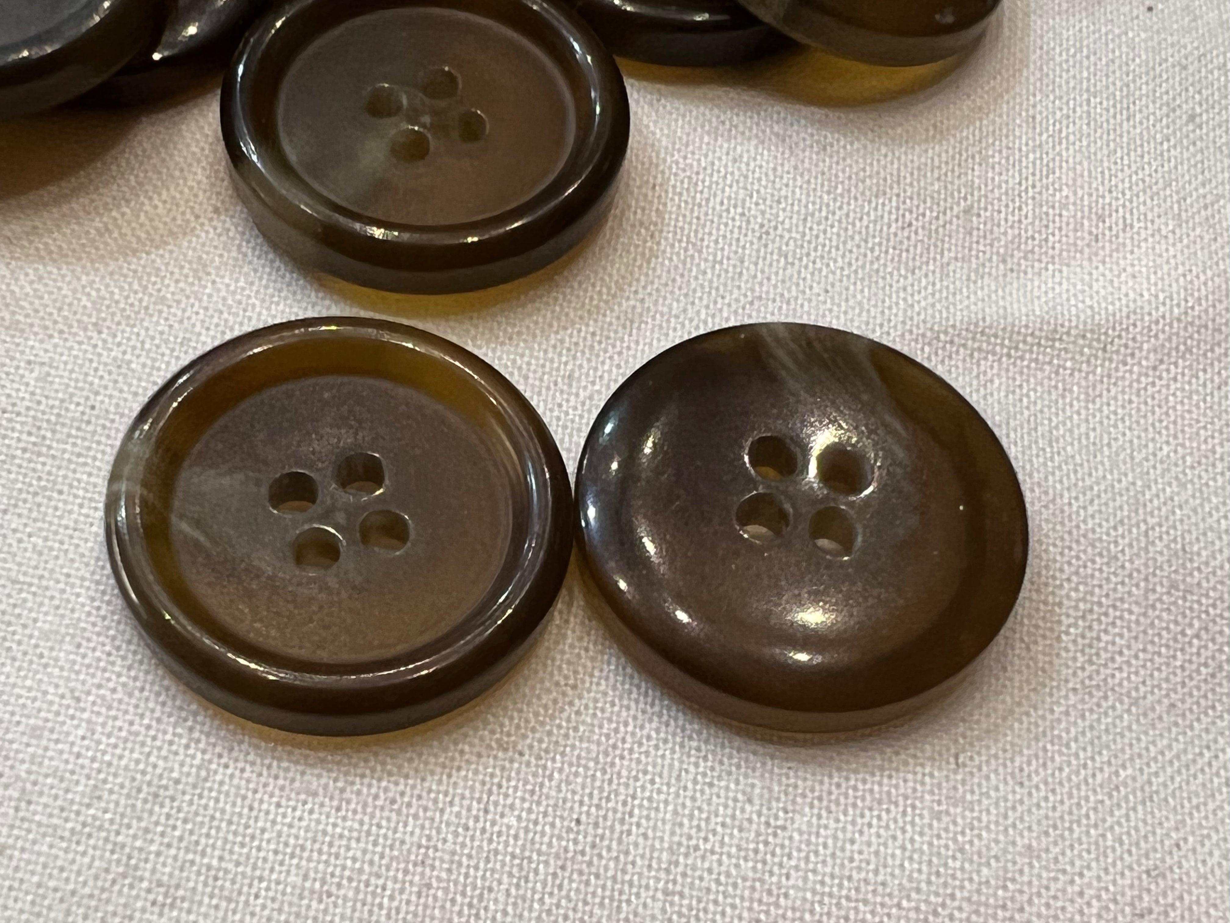 BOUTON MARRON Marbré (lot de 10) 22mm - My Little Coupon
