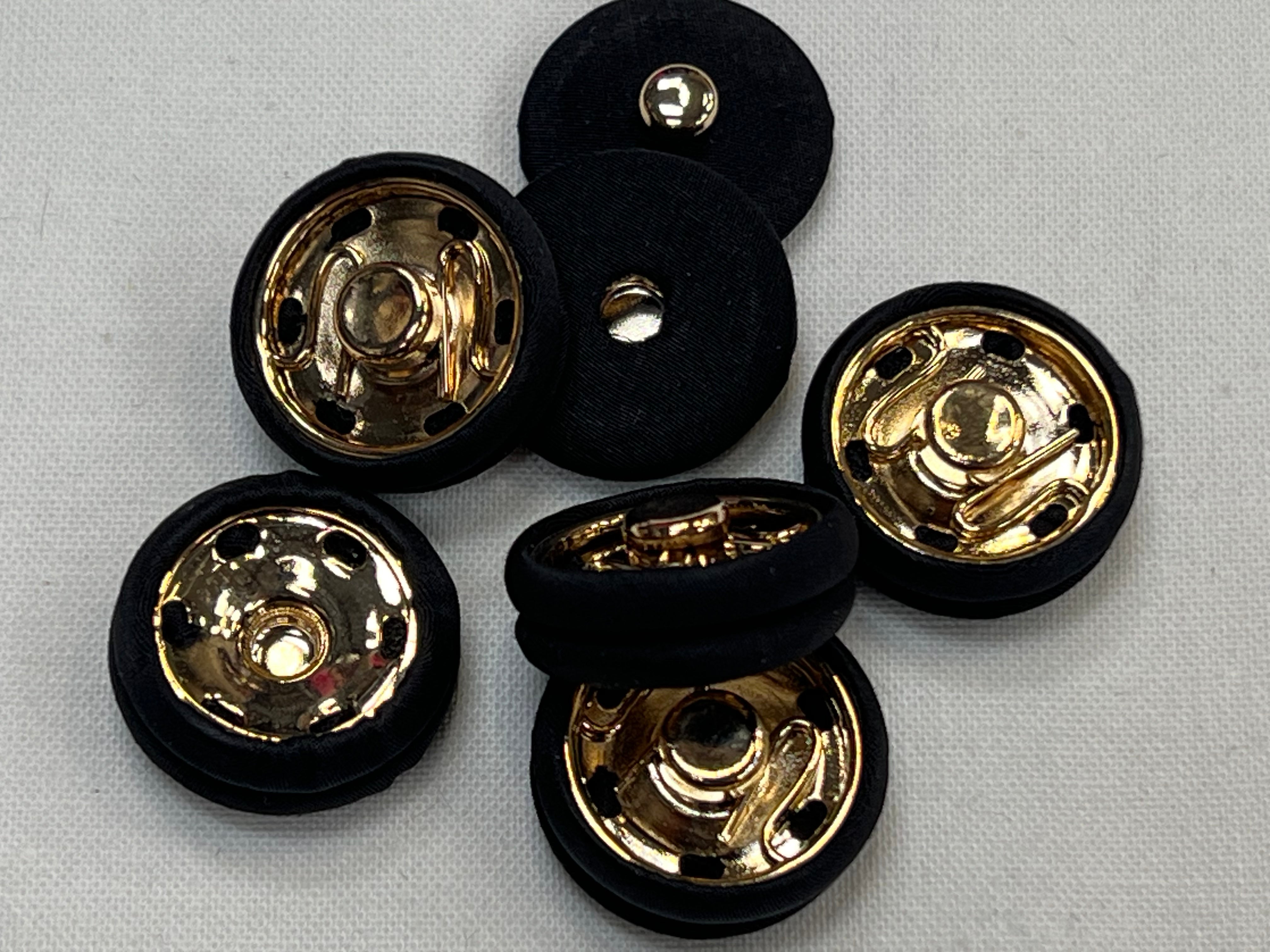 BOUTON PRESSION RECOUVERT À COUDRE NOIR (LOT DE 6) - My Little Coupon