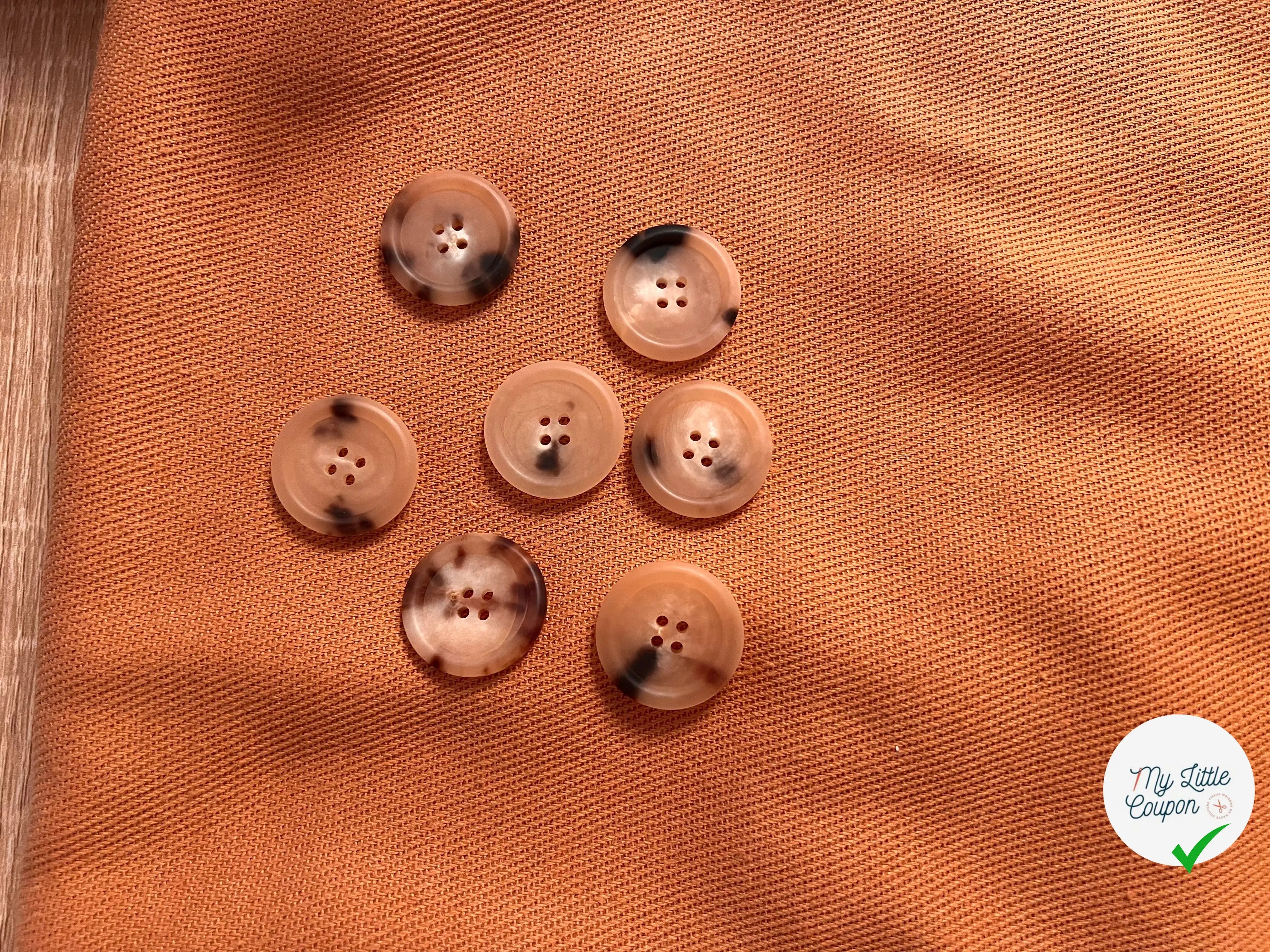 BOUTON TIGRÉ (lot de 10) 1,5CM DIAMÈTRE - My Little Coupon