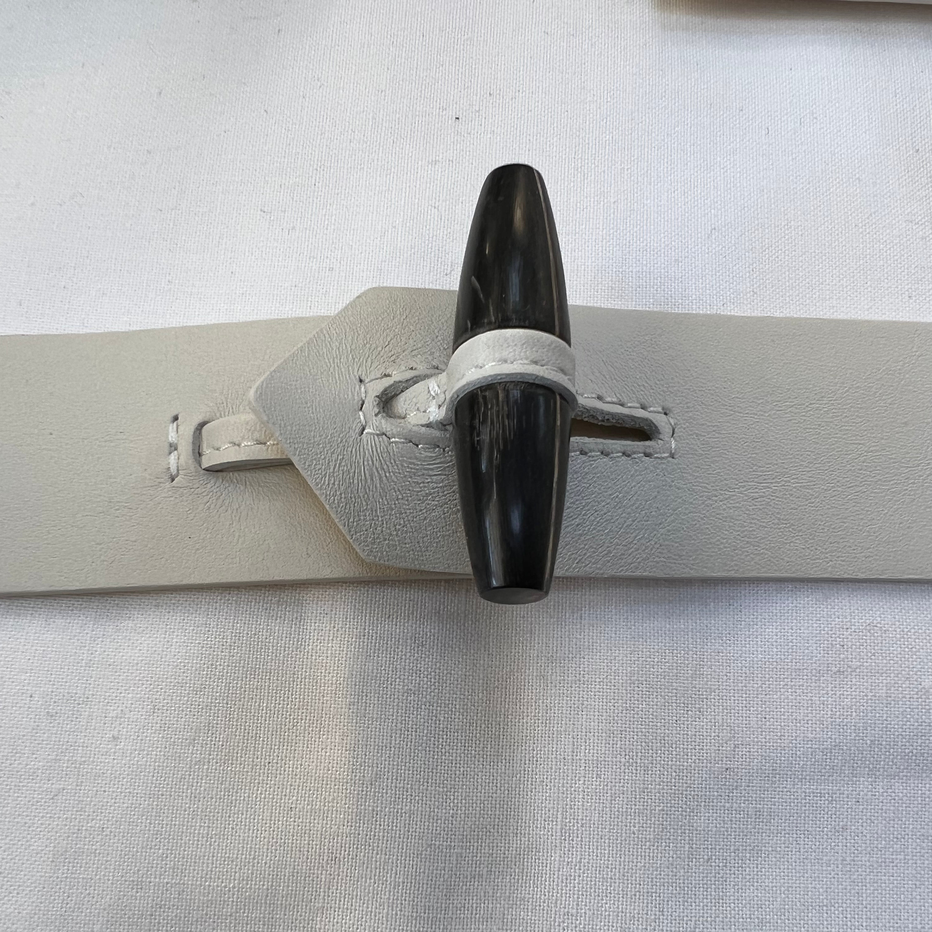 BRANDEBOURG CUIR Blanc grisé - My Little Coupon