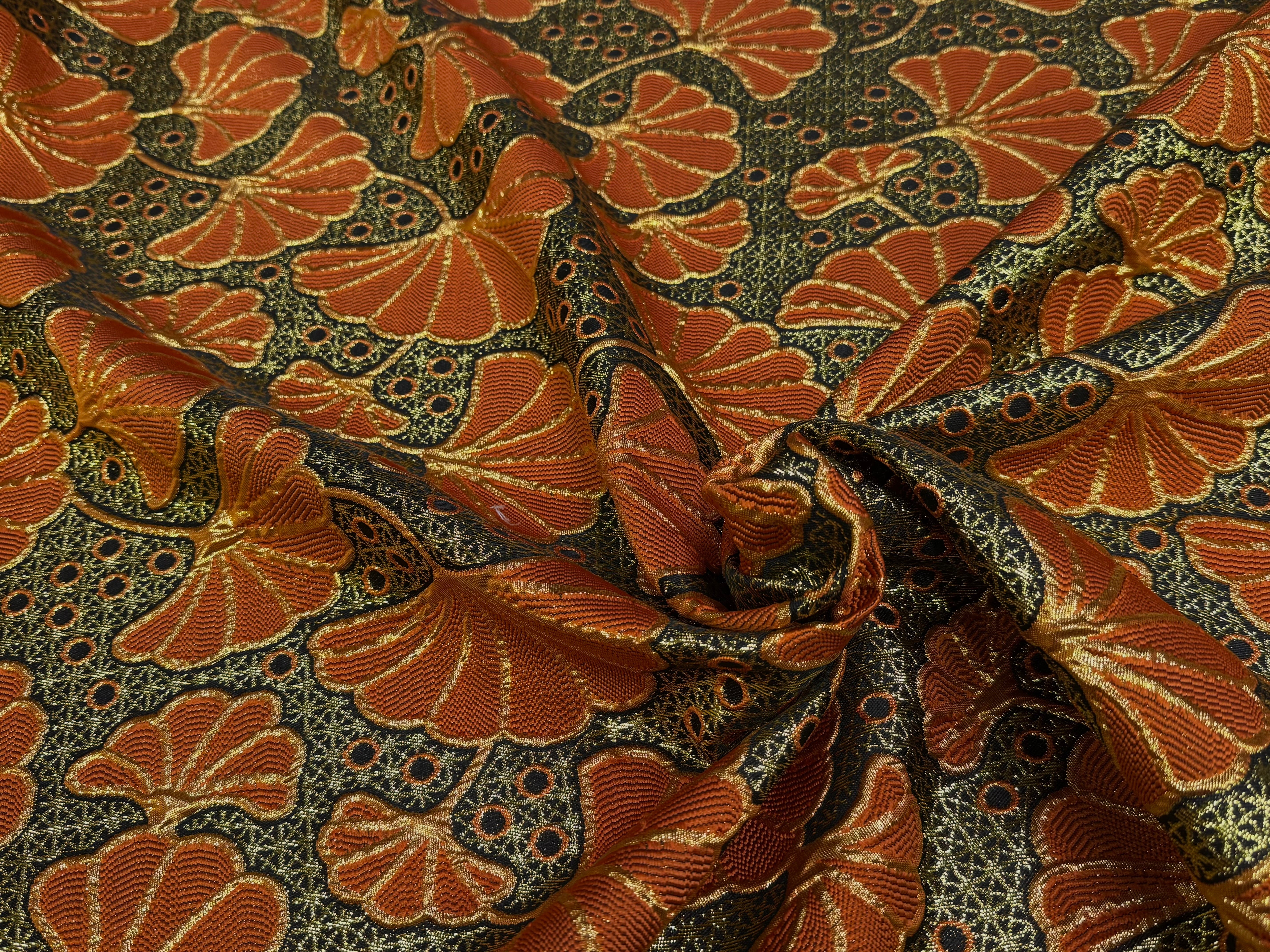 BROCART ARGENTÉ FEUILLAGES ORANGE GOLD - My Little Coupon
