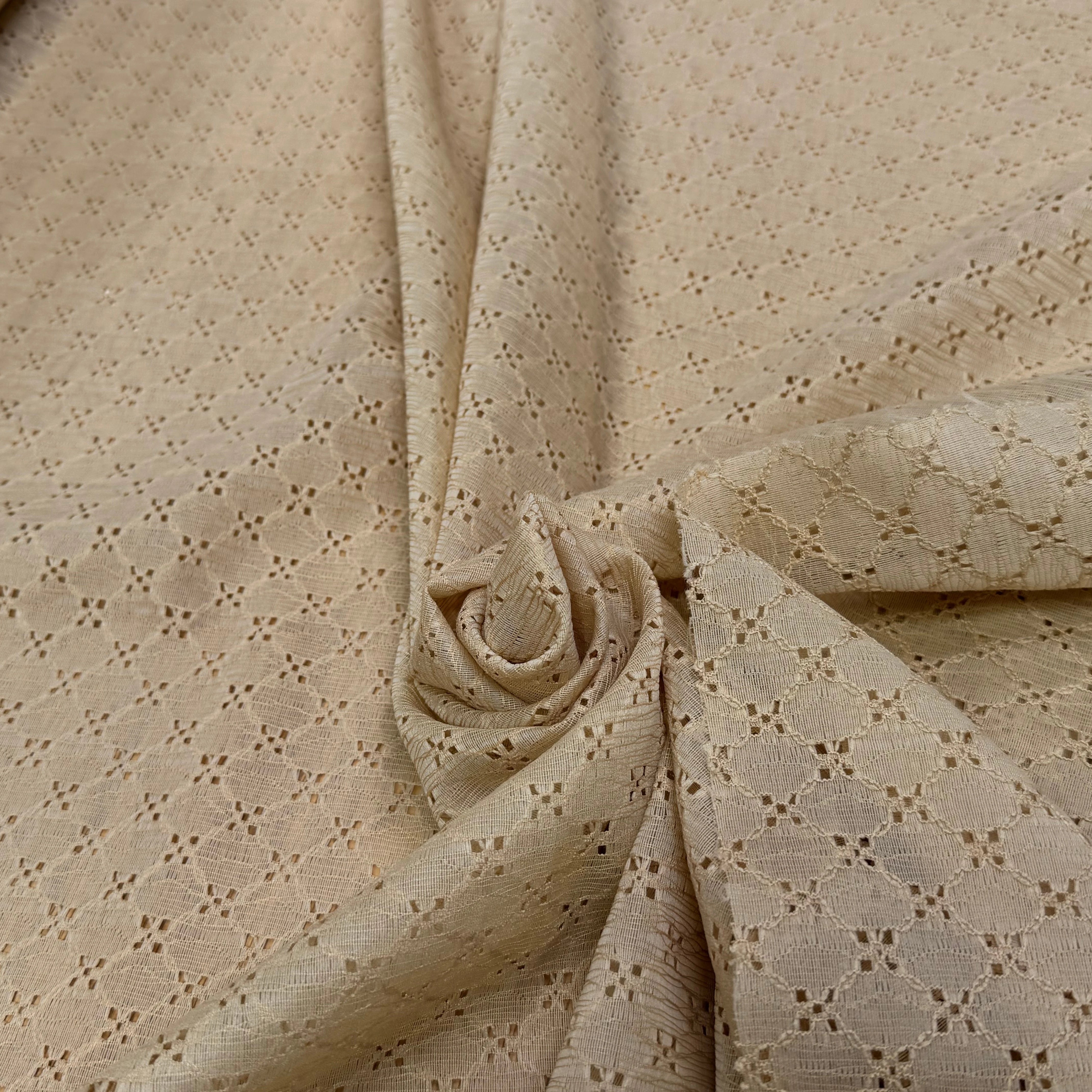BRODERIE ANGLAISE BEIGE - My Little Coupon