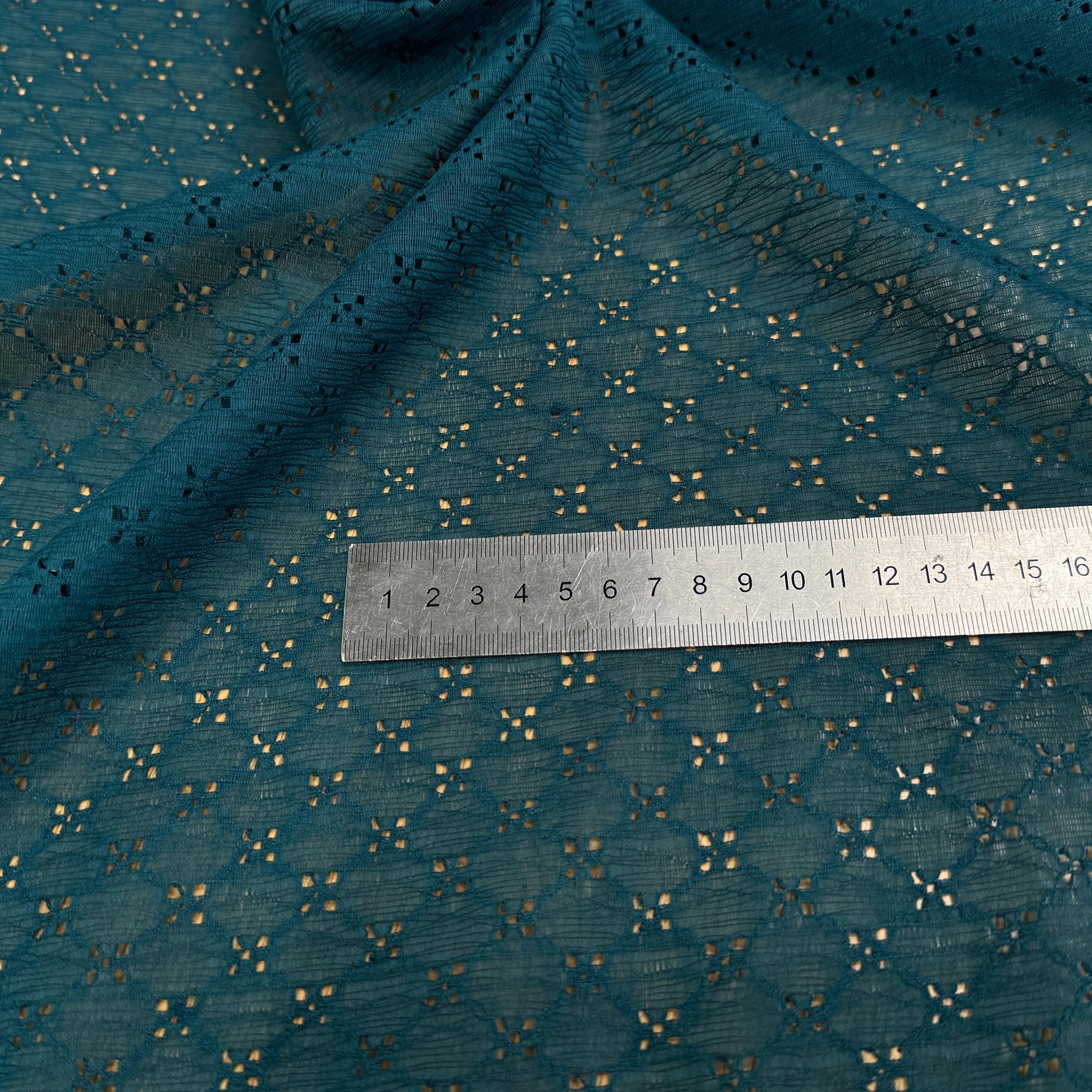 BRODERIE ANGLAISE CANARD - My Little Coupon