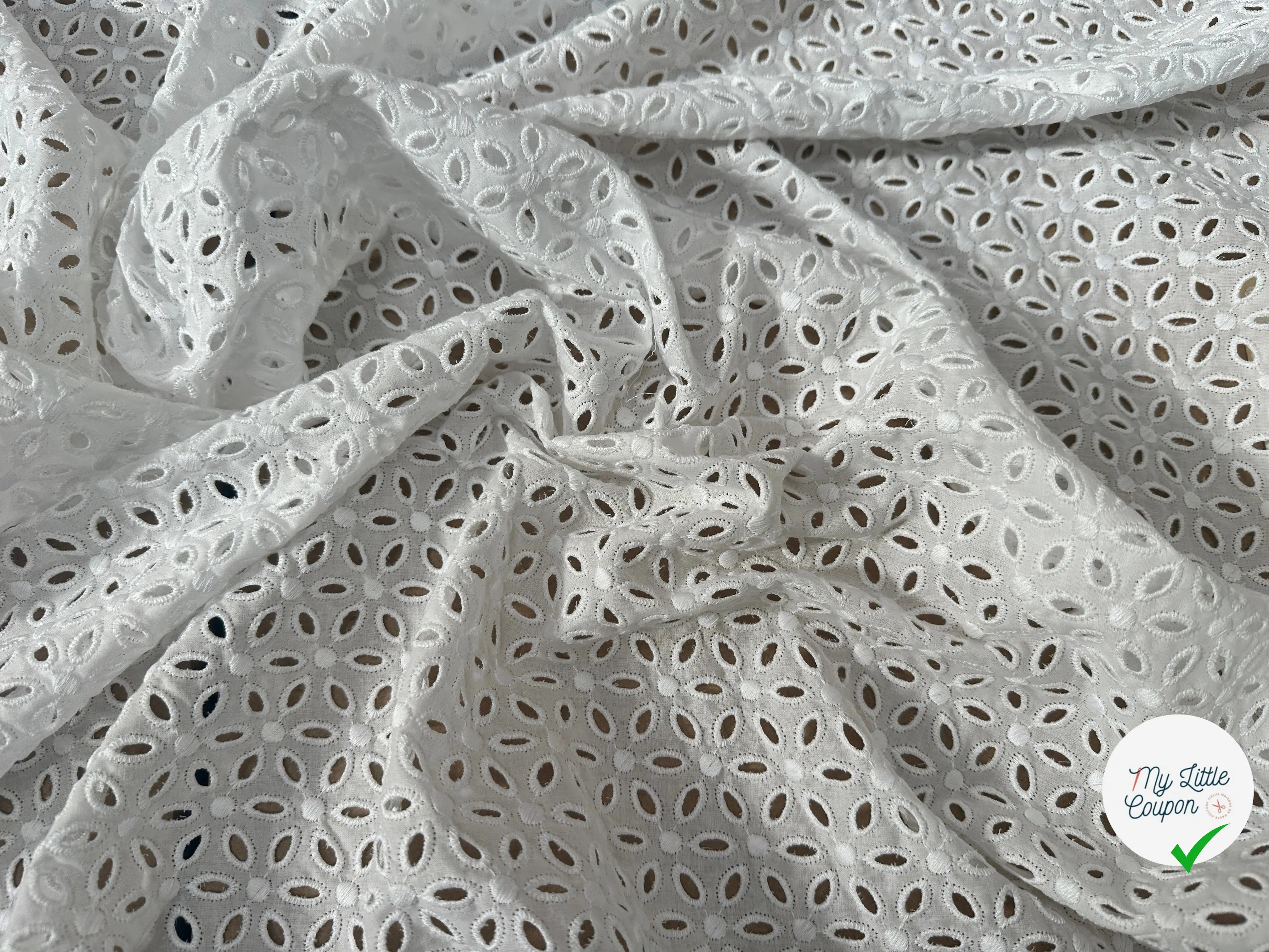BRODERIE ANGLAISE COTON D'UN BLANC ECLATANTÂ - My Little Coupon
