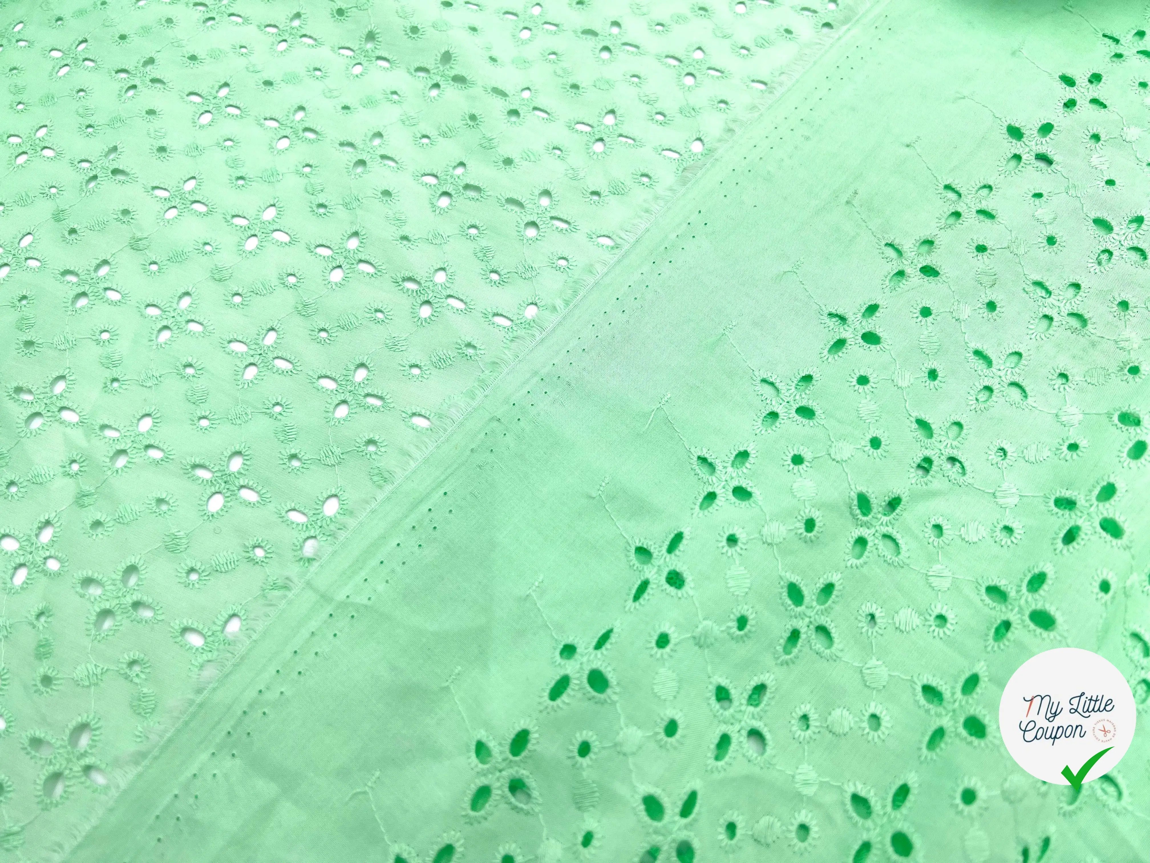 BRODERIE ANGLAISE ROSACE FLORALE VERT JADE TONIQUE - My Little Coupon - tissu - coudre