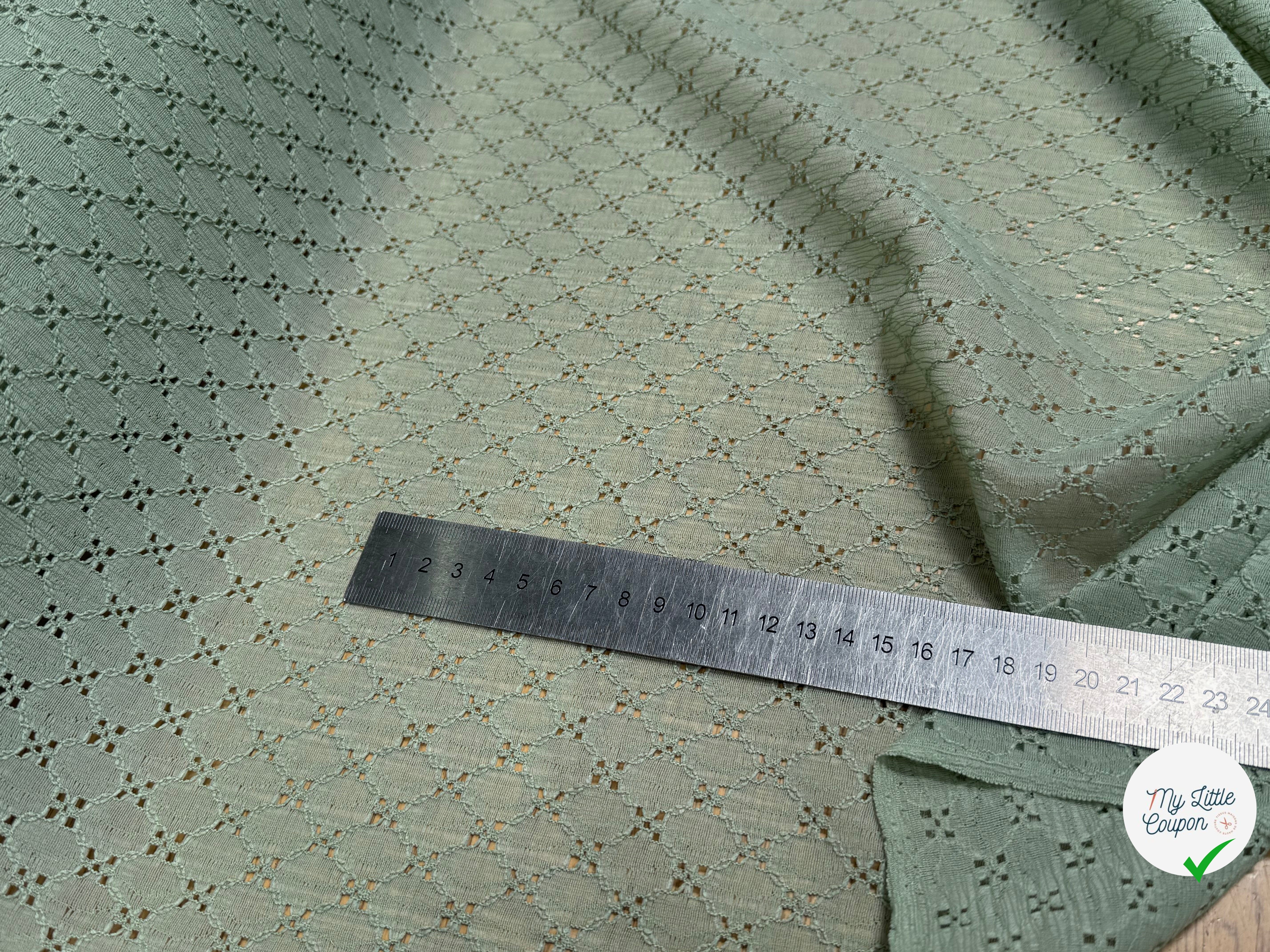 BRODERIE ANGLAISE VERT CÉLADON - My Little Coupon