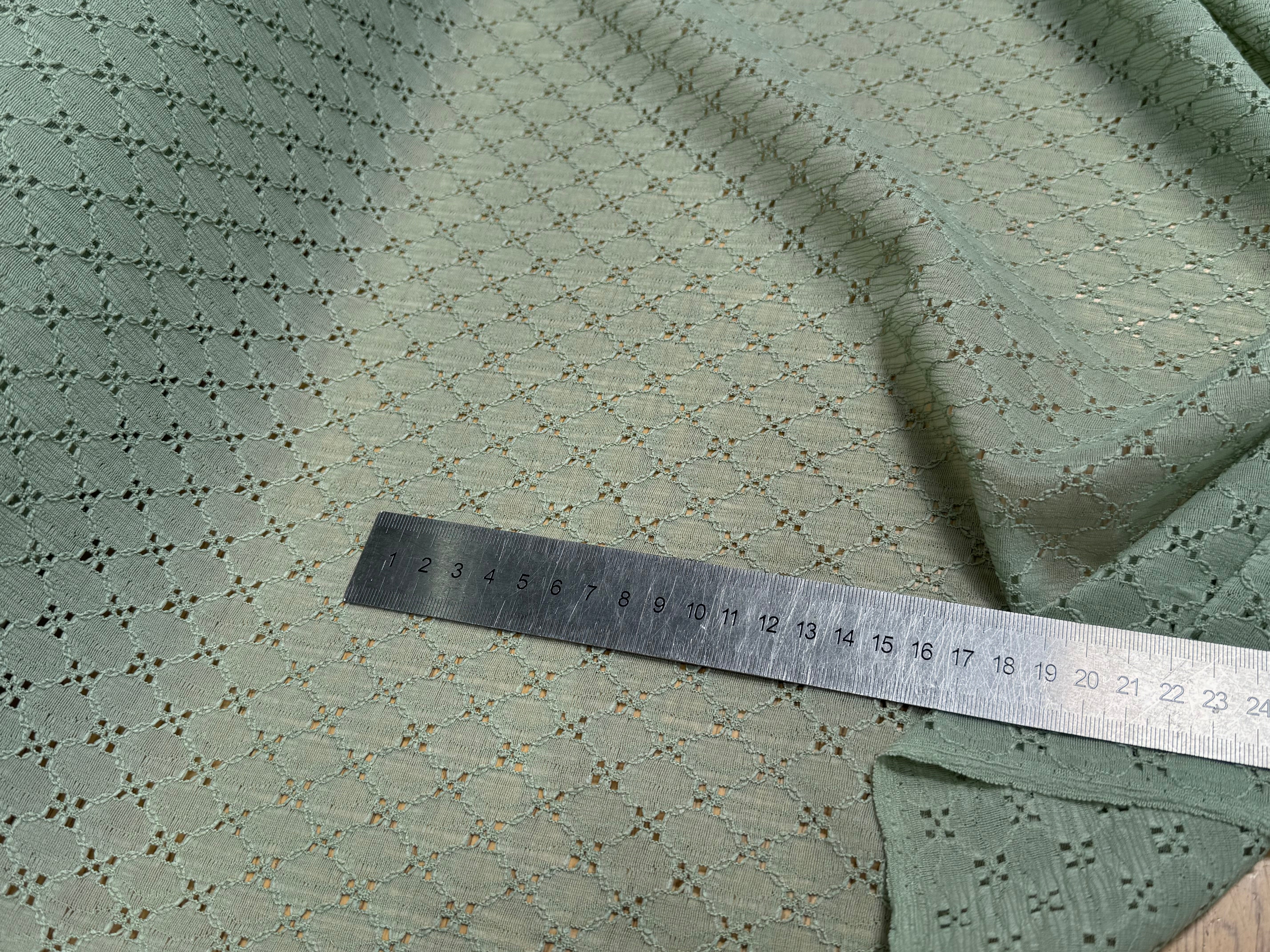 BRODERIE ANGLAISE VERT CÉLADON - My Little Coupon