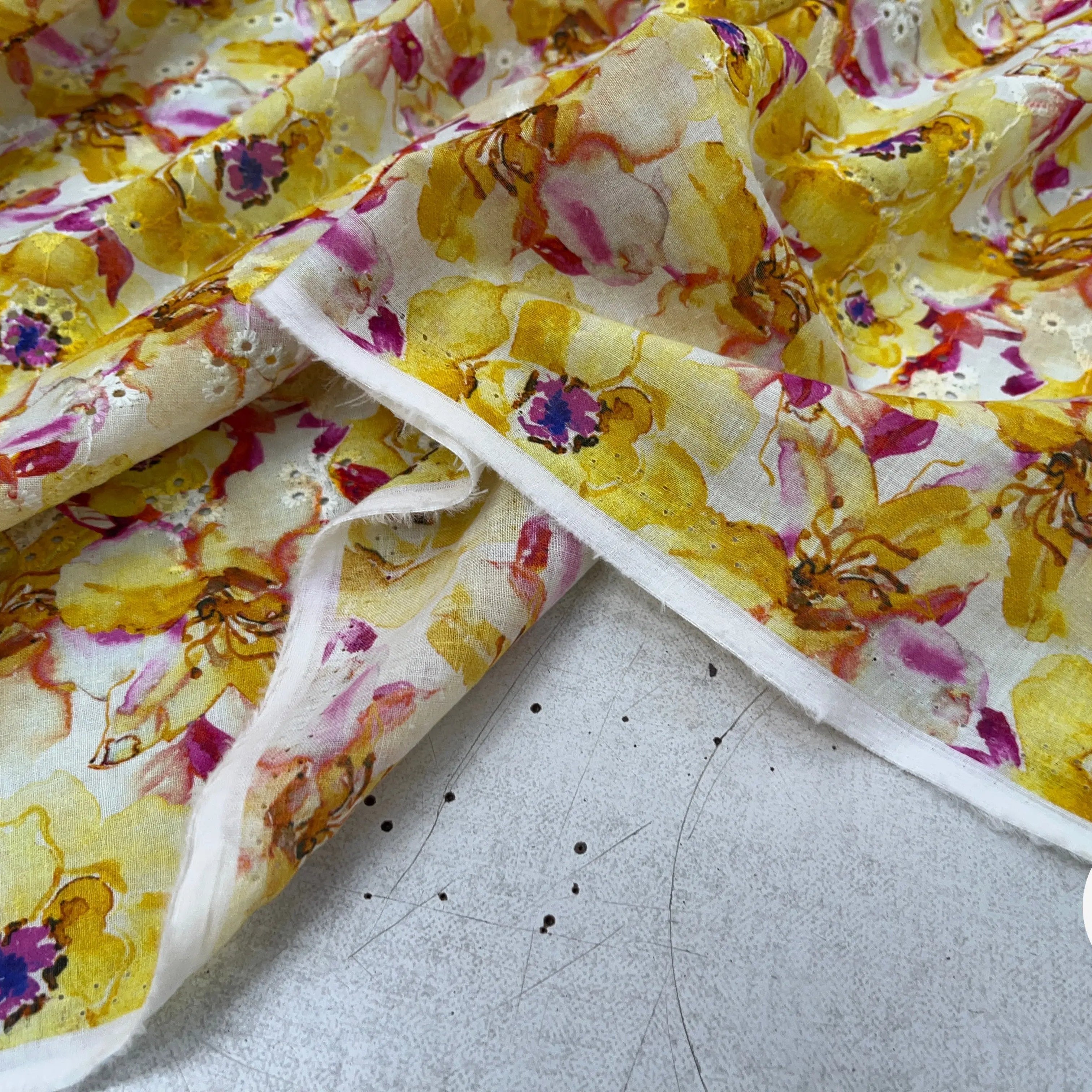 BRODERIE COTON BRODÉ DIGITAL FLOWER JAUNE - My Little Coupon