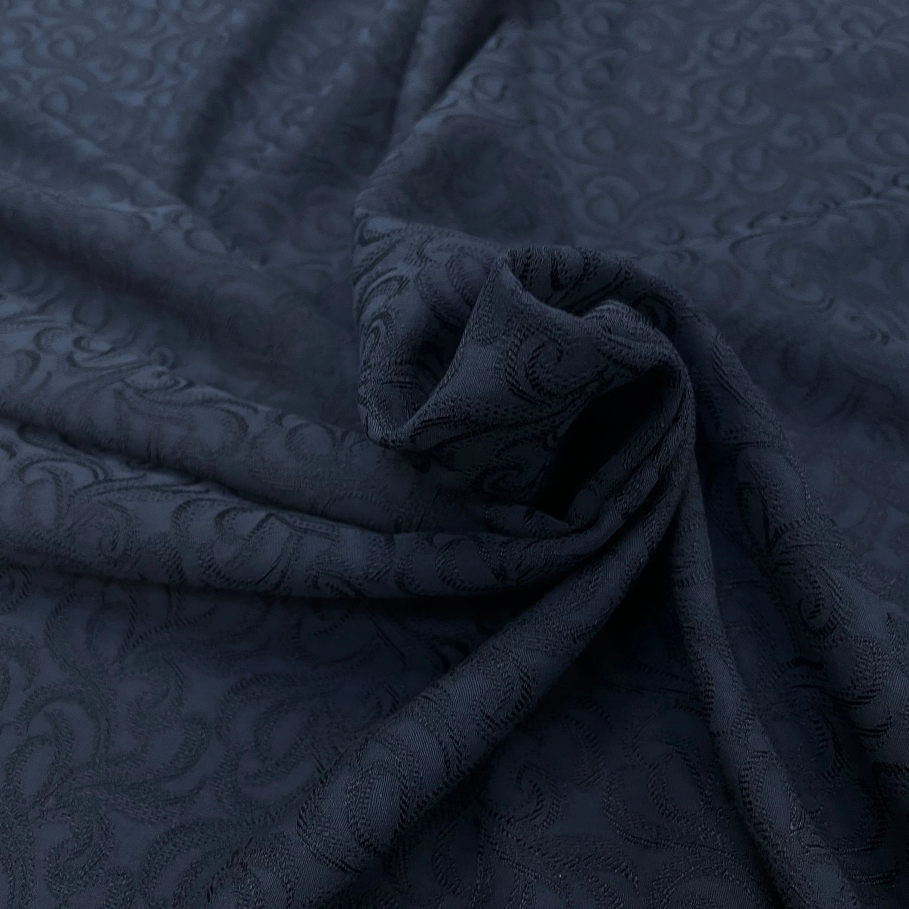 BRODERIE COTON VISCOSE FLEURS ROYALES ULTRA CHIC MARINE - My Little Coupon