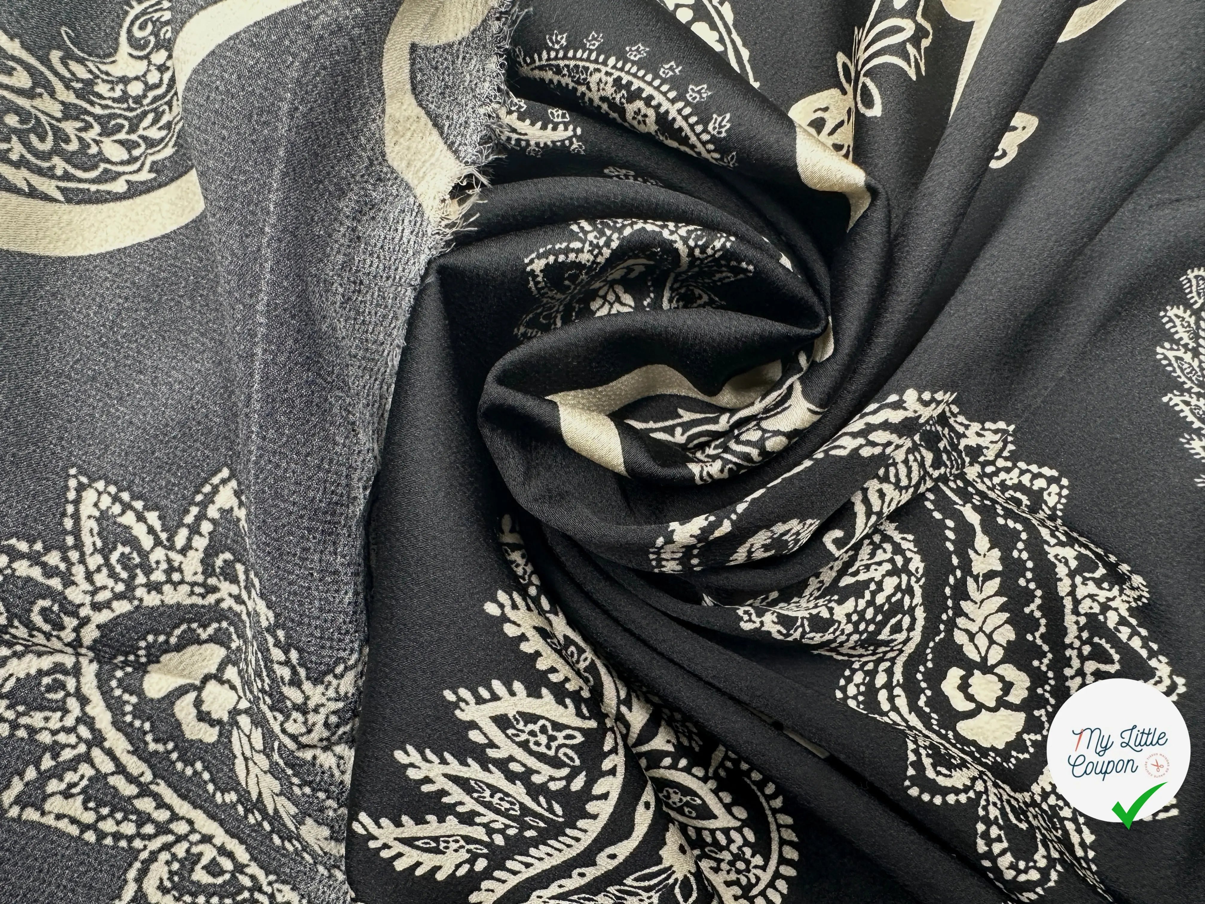 BUBBLE CRÊPE BIG BANDANA 4metres 30 MLC INTERN