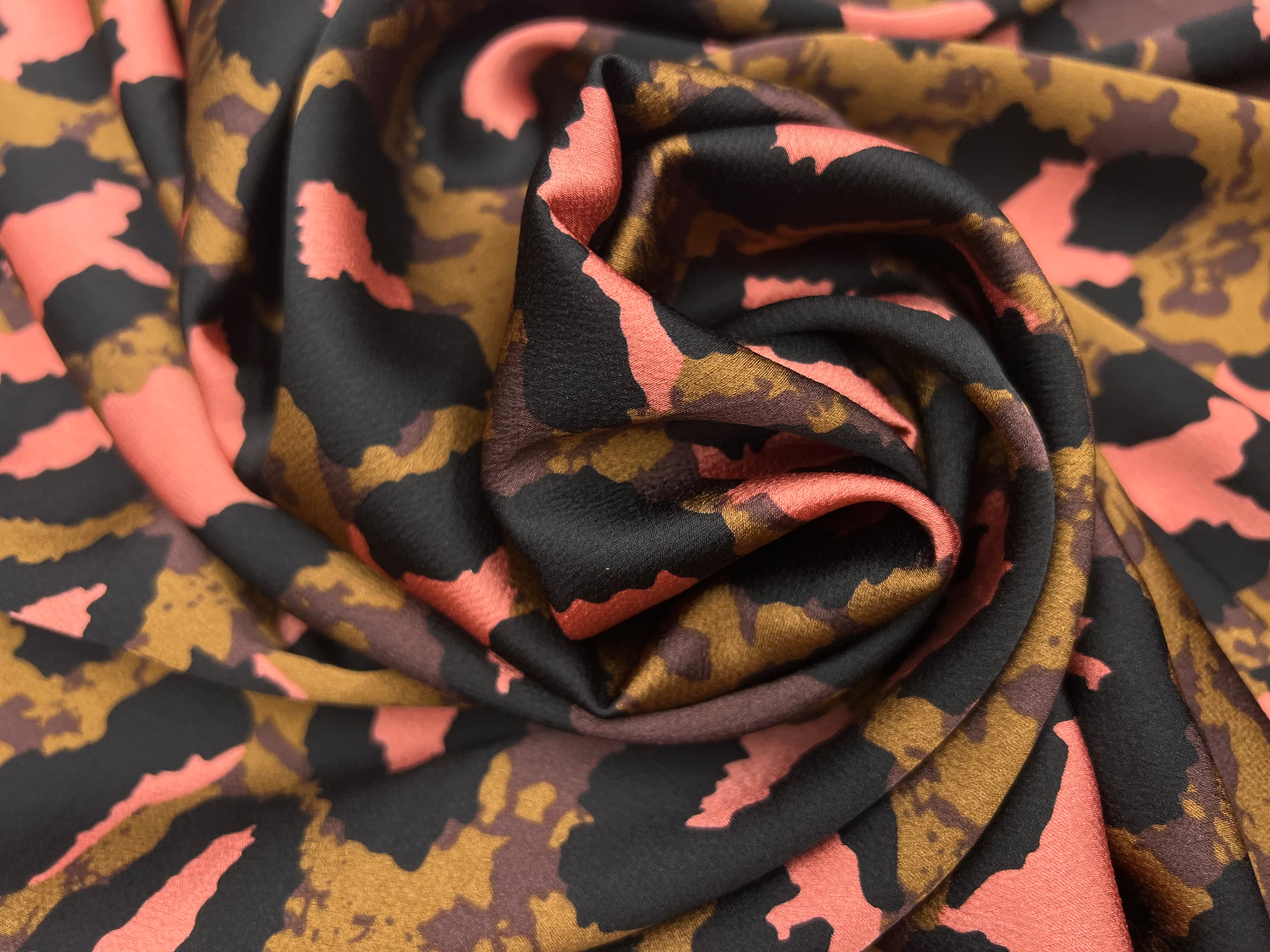 BUBBLE CREPE BLACK CORAIL MOLAVI APALAVI TI ZOZO MLC INTERN