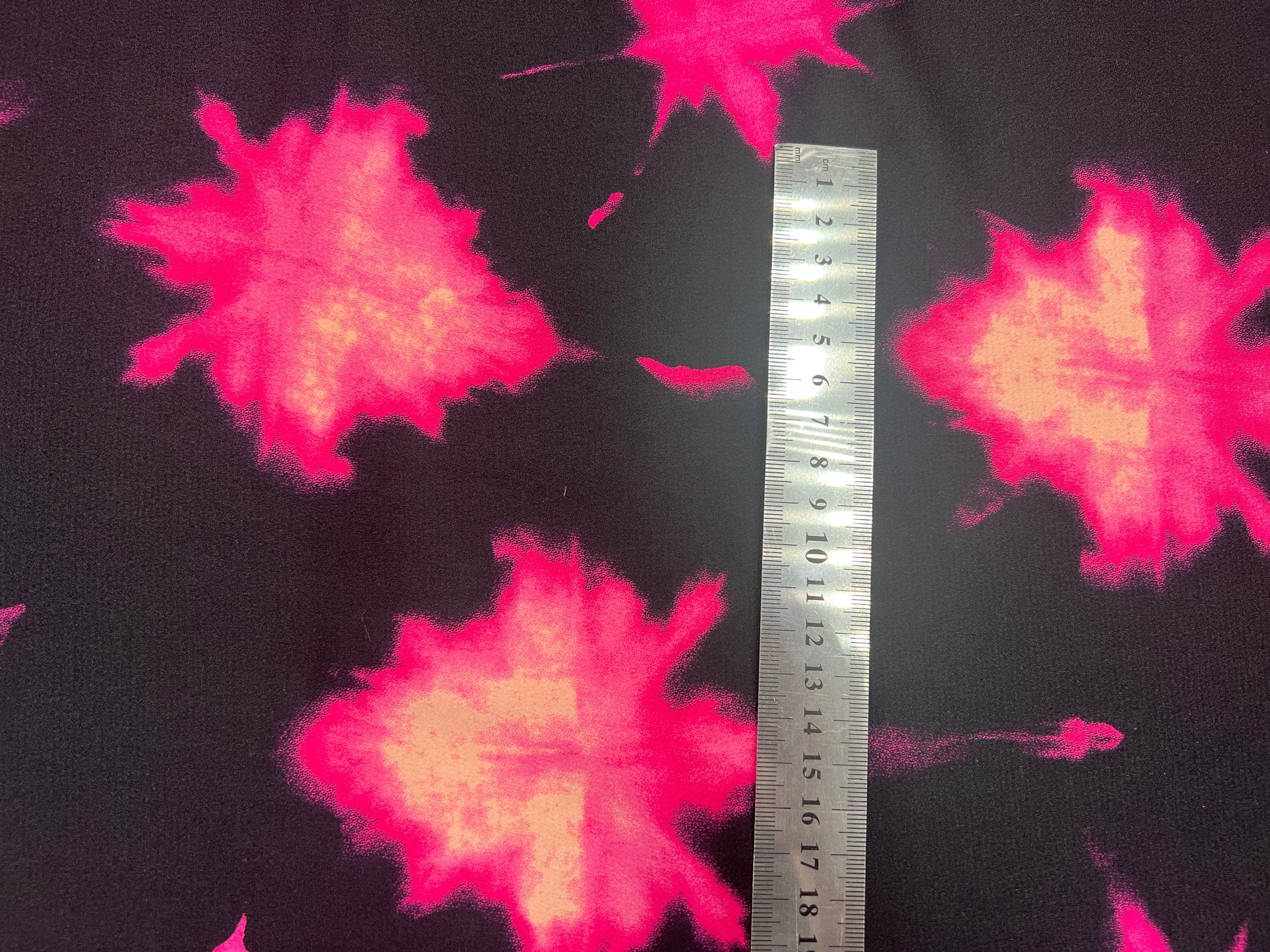 BUBBLE CREPE BLACK & PINK STARS MLC INTERN