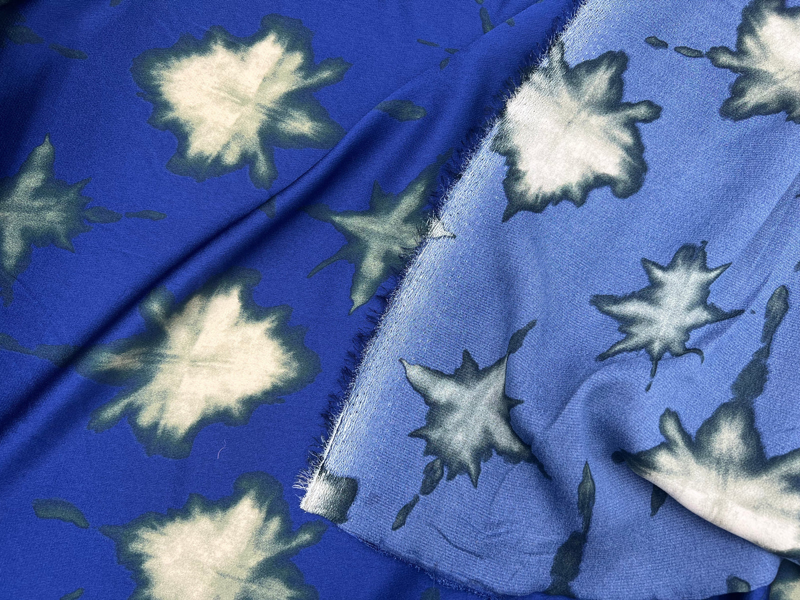 BUBBLE CREPE BLUE & CREAM STARS MLC INTERN