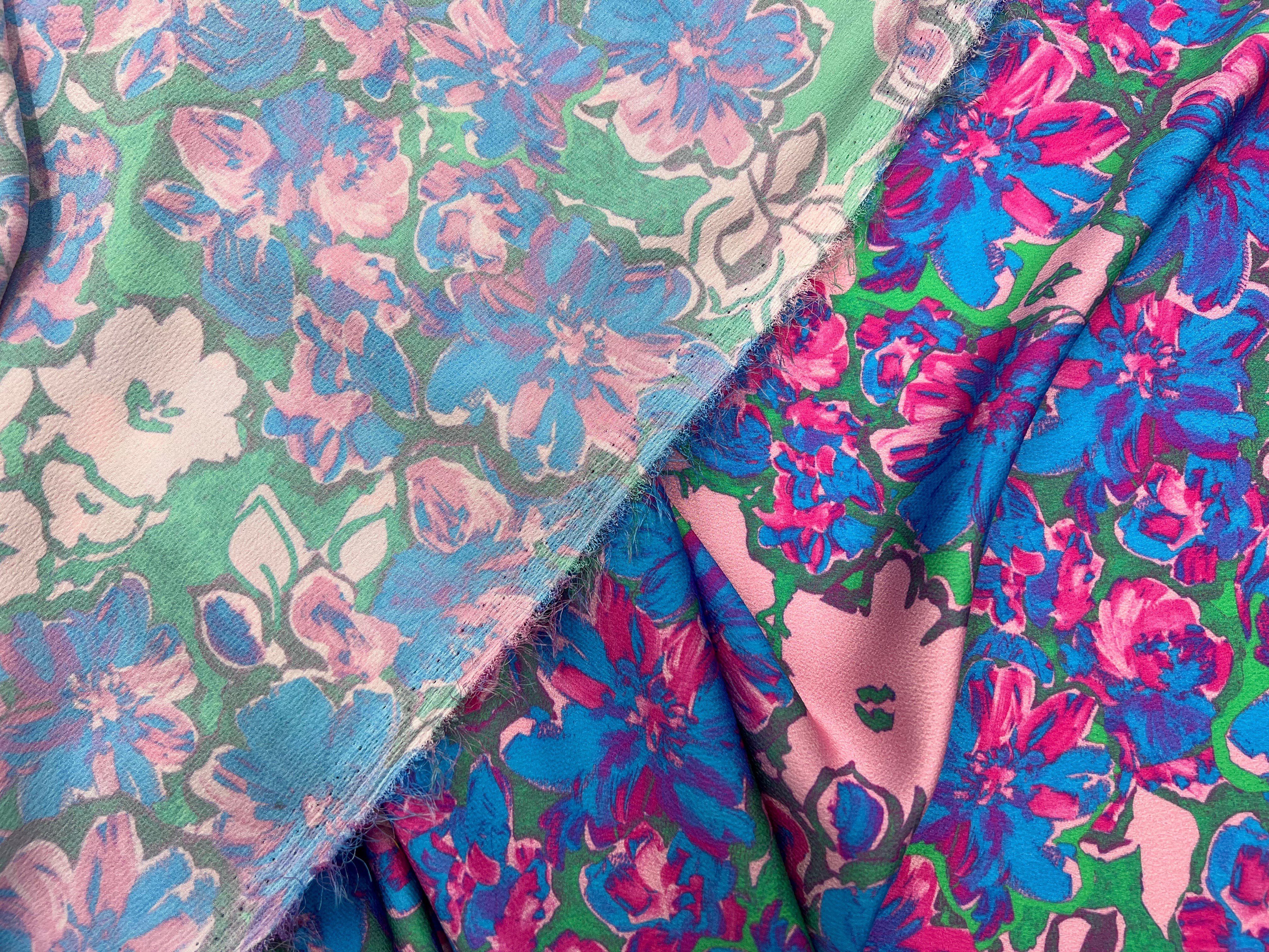 BUBBLE CREPE COLOR FLOWERS BLUE & PINK MLC INTERN