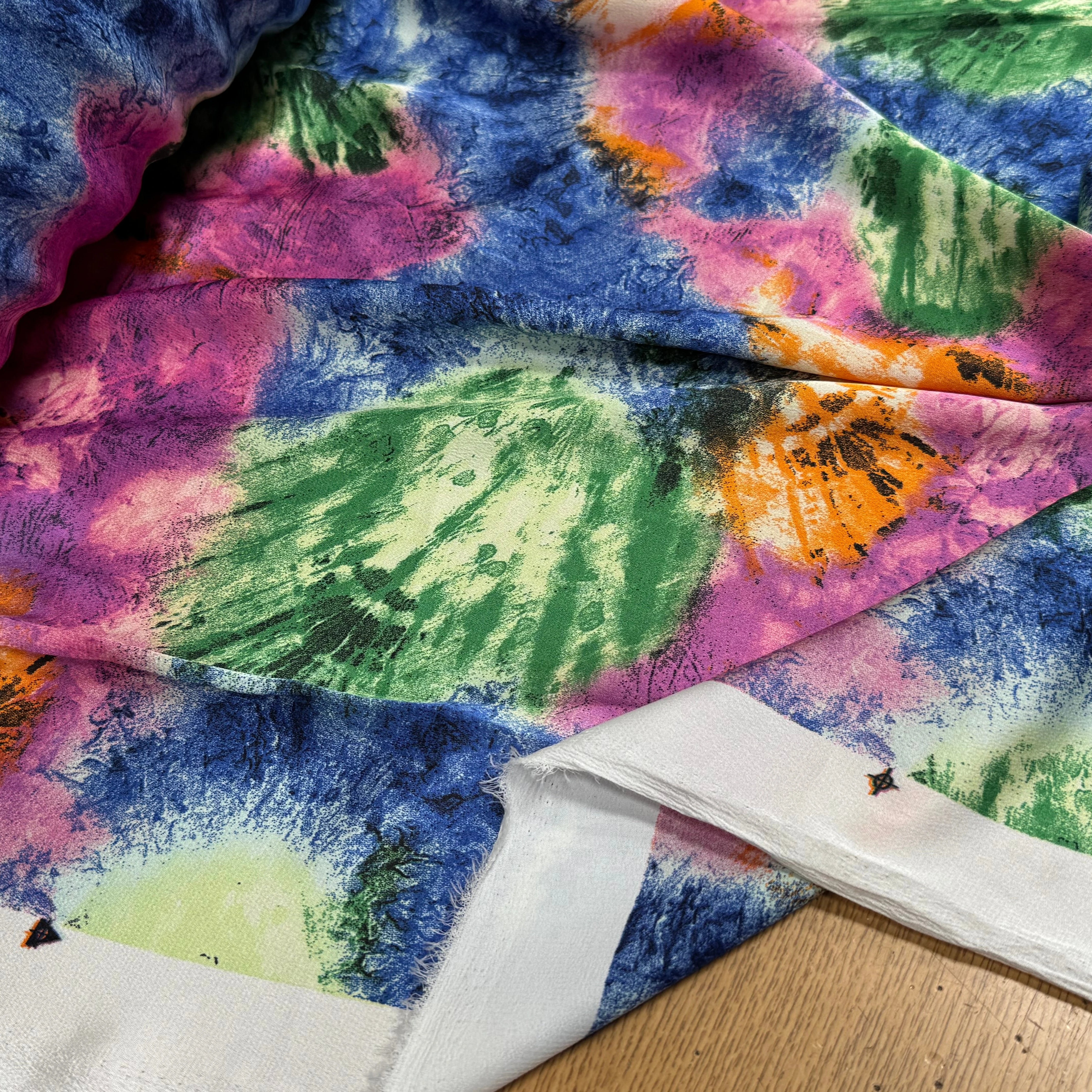 BUBBLE SATIN PRINTED TIE AND DYE - My Little Coupon