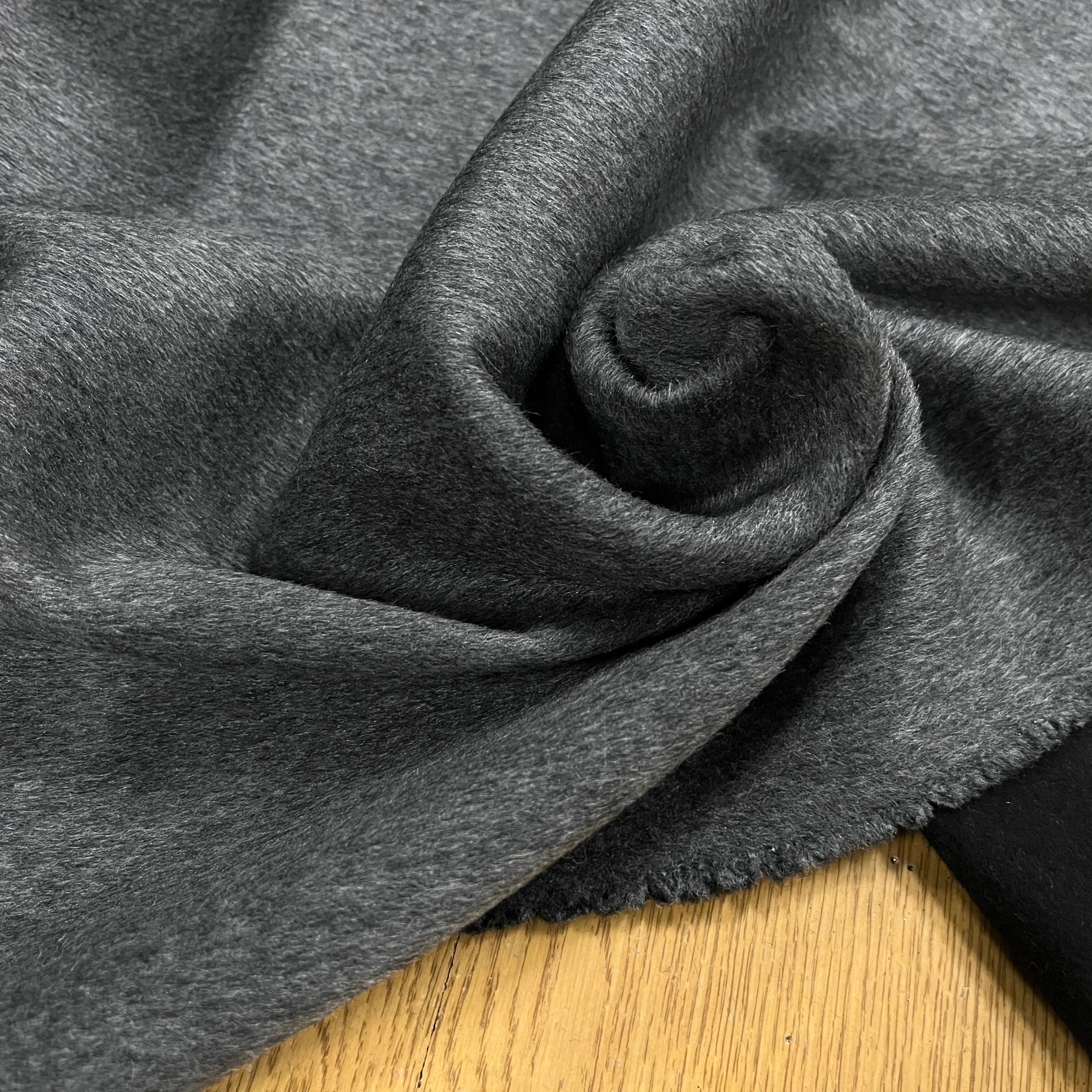 CABAN DE LAINE CACHEMIRE FACE NOIR ET FACE GRIS - My Little Coupon