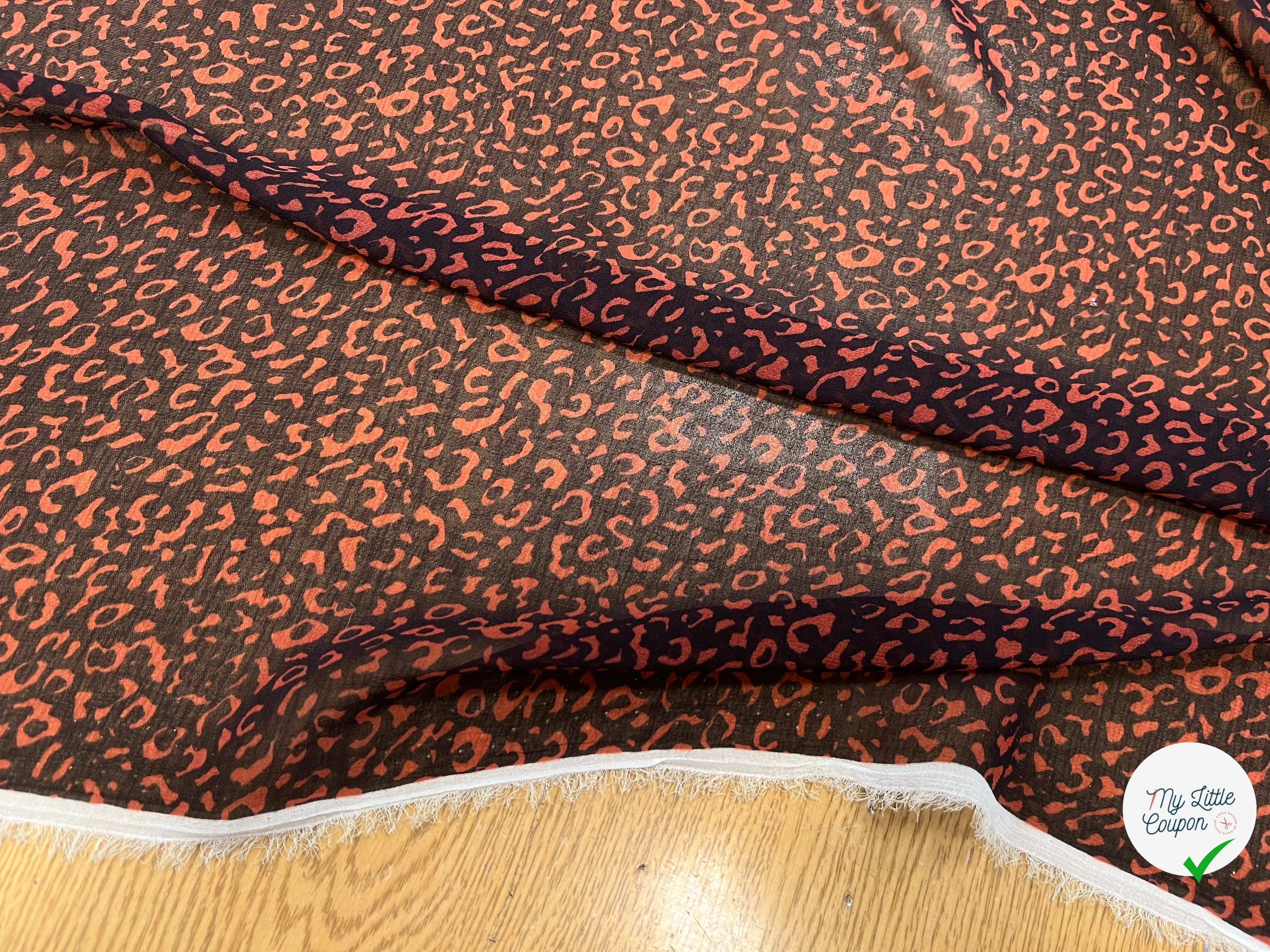 CEPE POLYESTER FOND NOIR E MARON MOTIF LÉOPARD - My Little Coupon