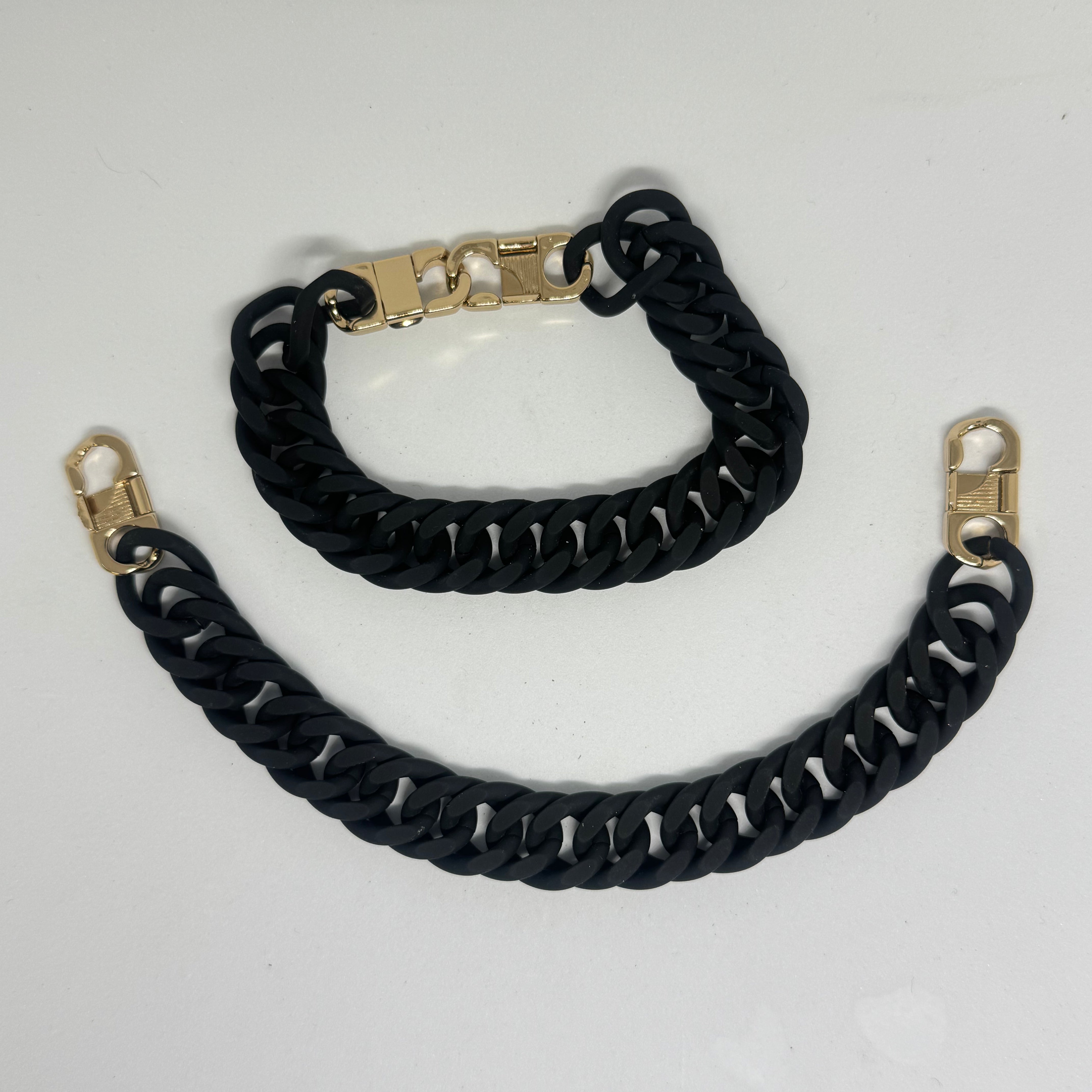 CHAINE PVC NOIR EMBOUT METAL DORE - My Little Coupon