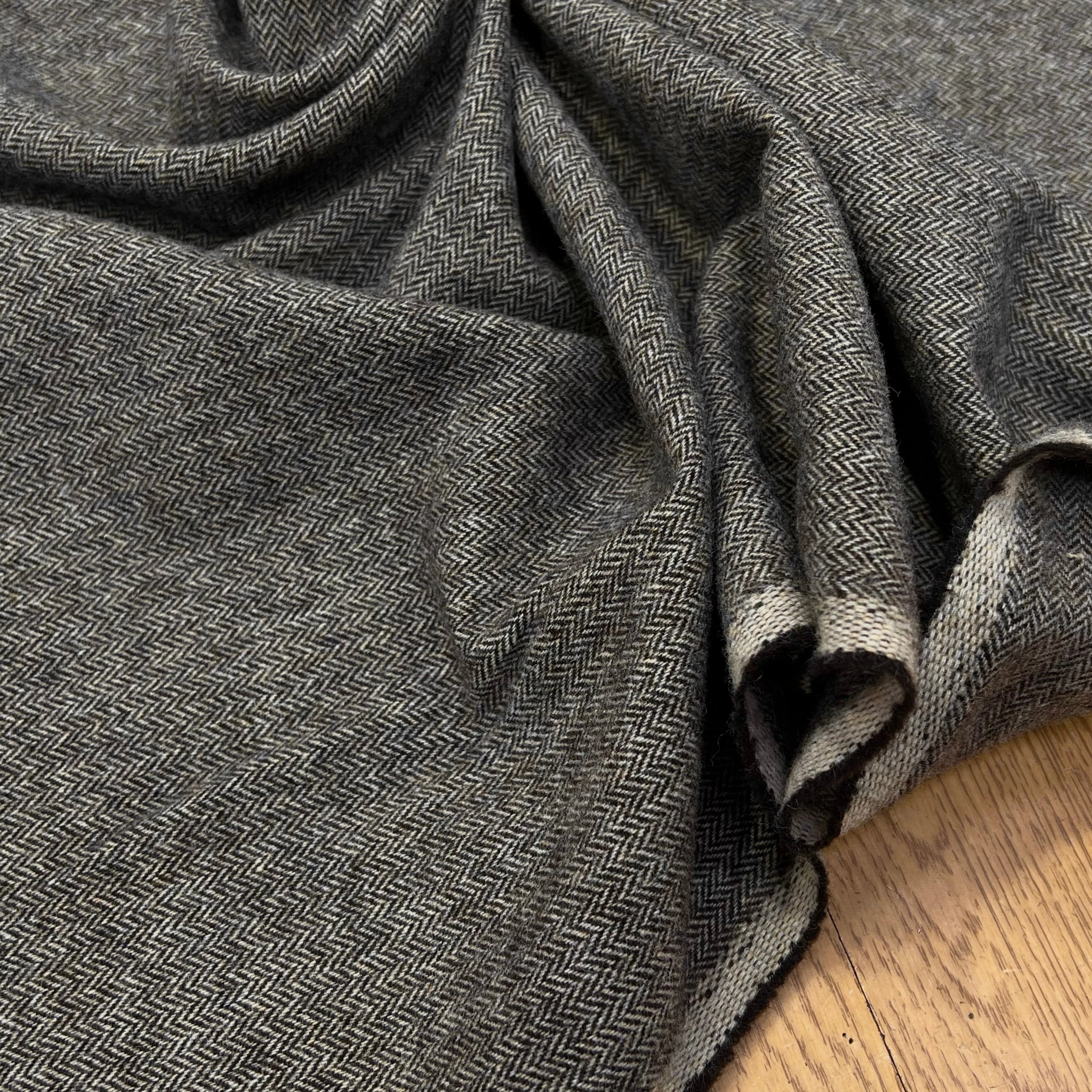 CHEVRON DE LAINE DOUX MARRON 71% LAINE VIERGE 150CM - My Little Coupon