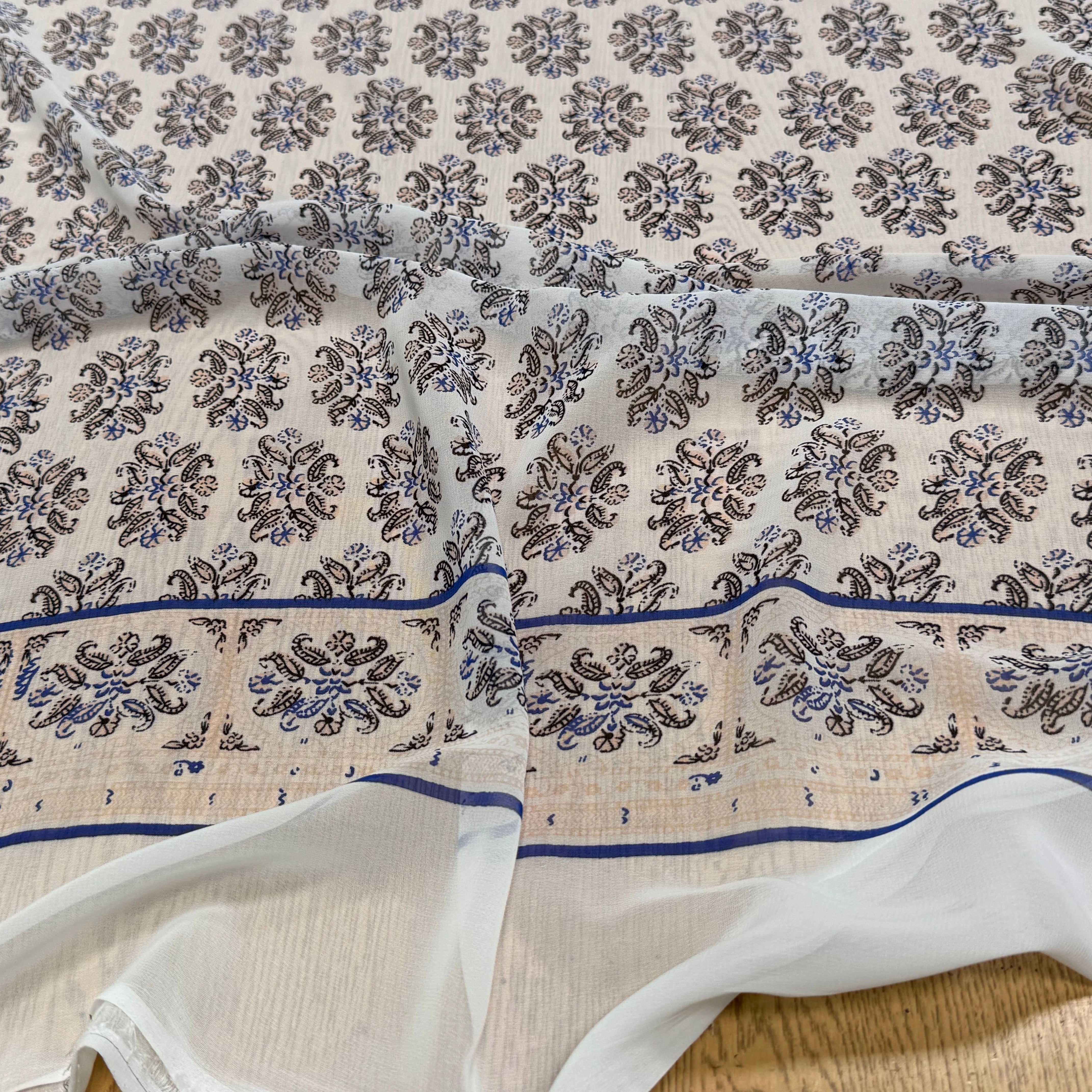 CHIFFON IMPRIMÉ FEUILLAGES CREME BLEU FOND ÉCRU - My Little Coupon