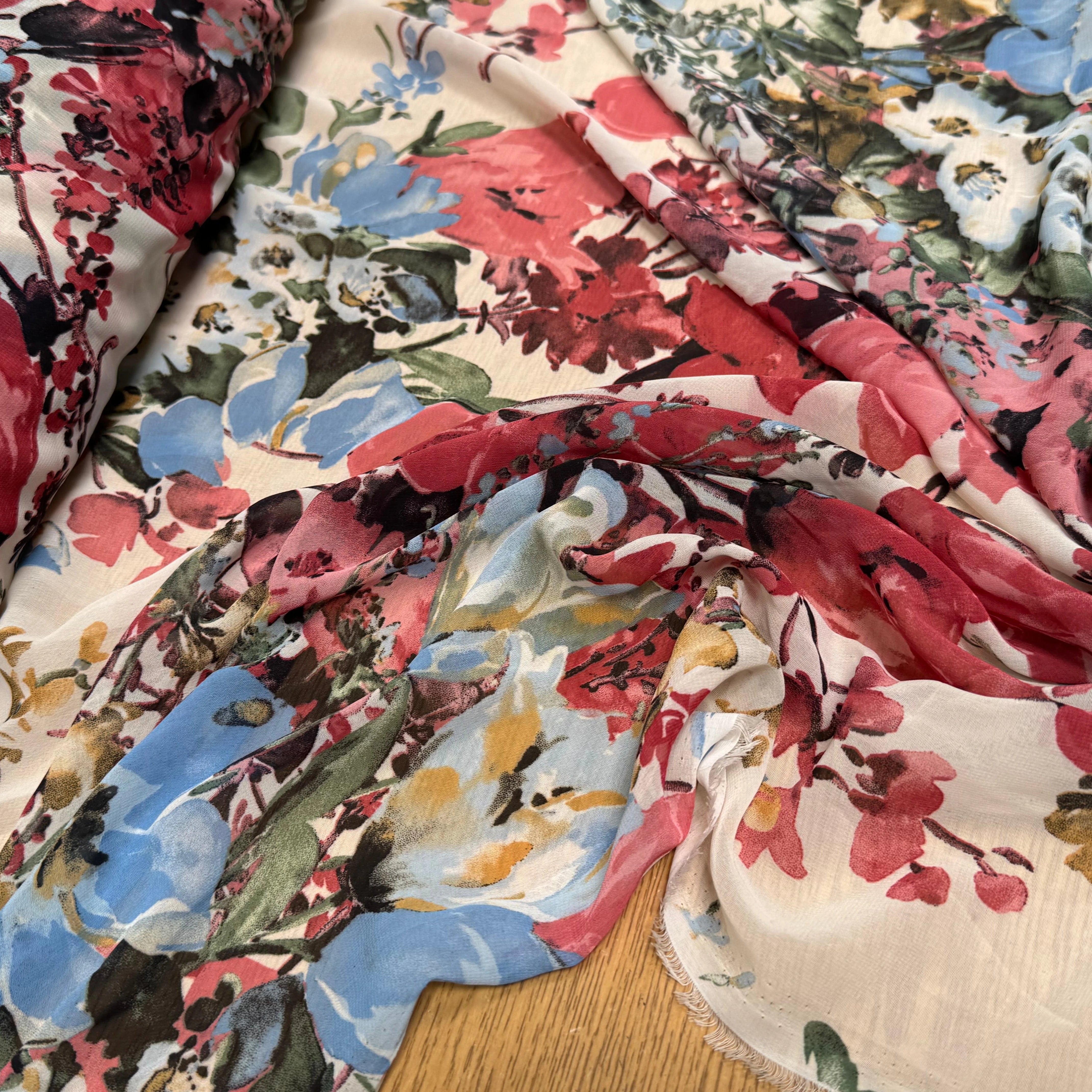 CHIFFON IMPRIMÉ GROSSES FLEURS BLEU ROUGE ULTRA BEAU - My Little Coupon