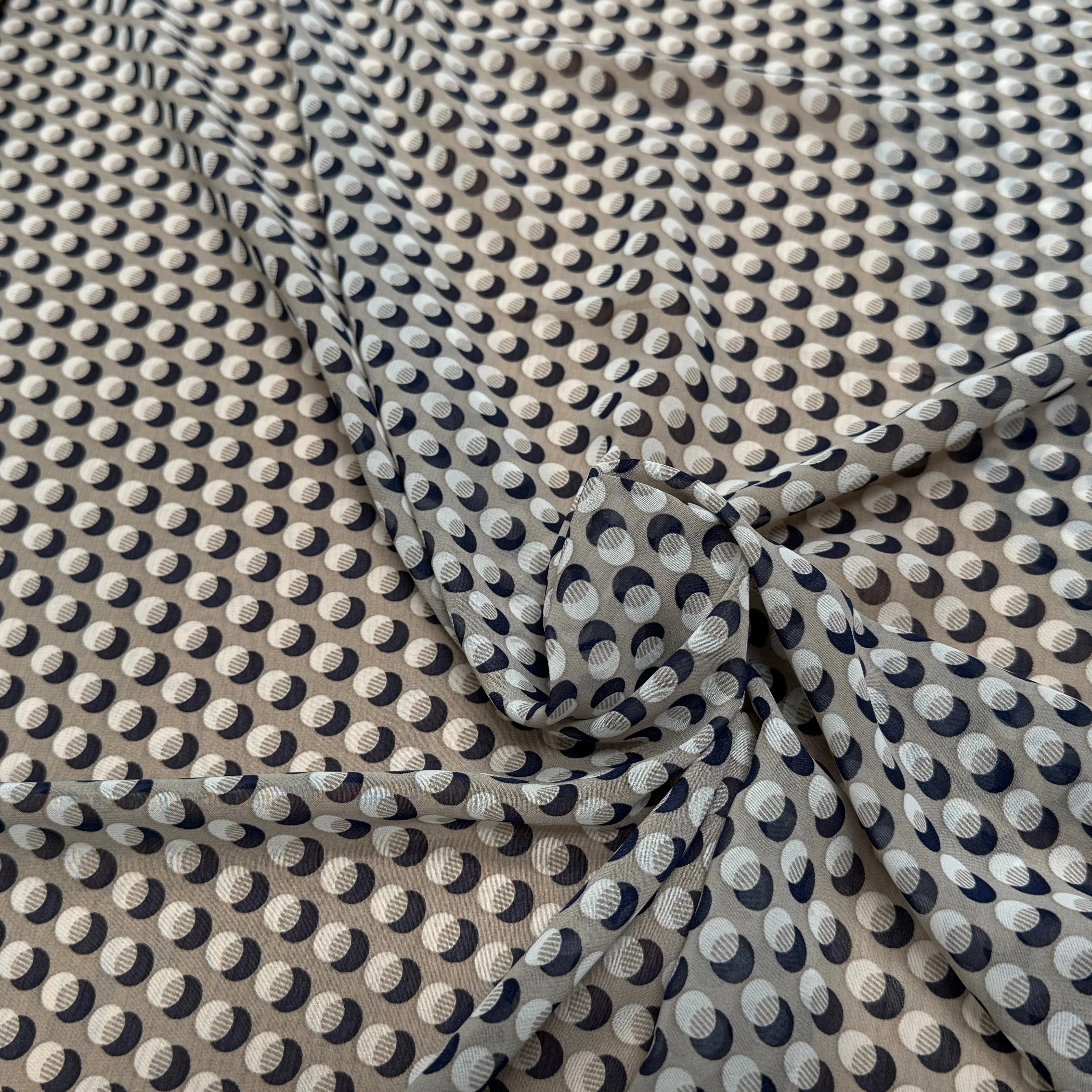 CHIFFON IMPRIMÉ MOTIFS CIRCULAIRES À OMBRE FOND BEIGE - My Little Coupon