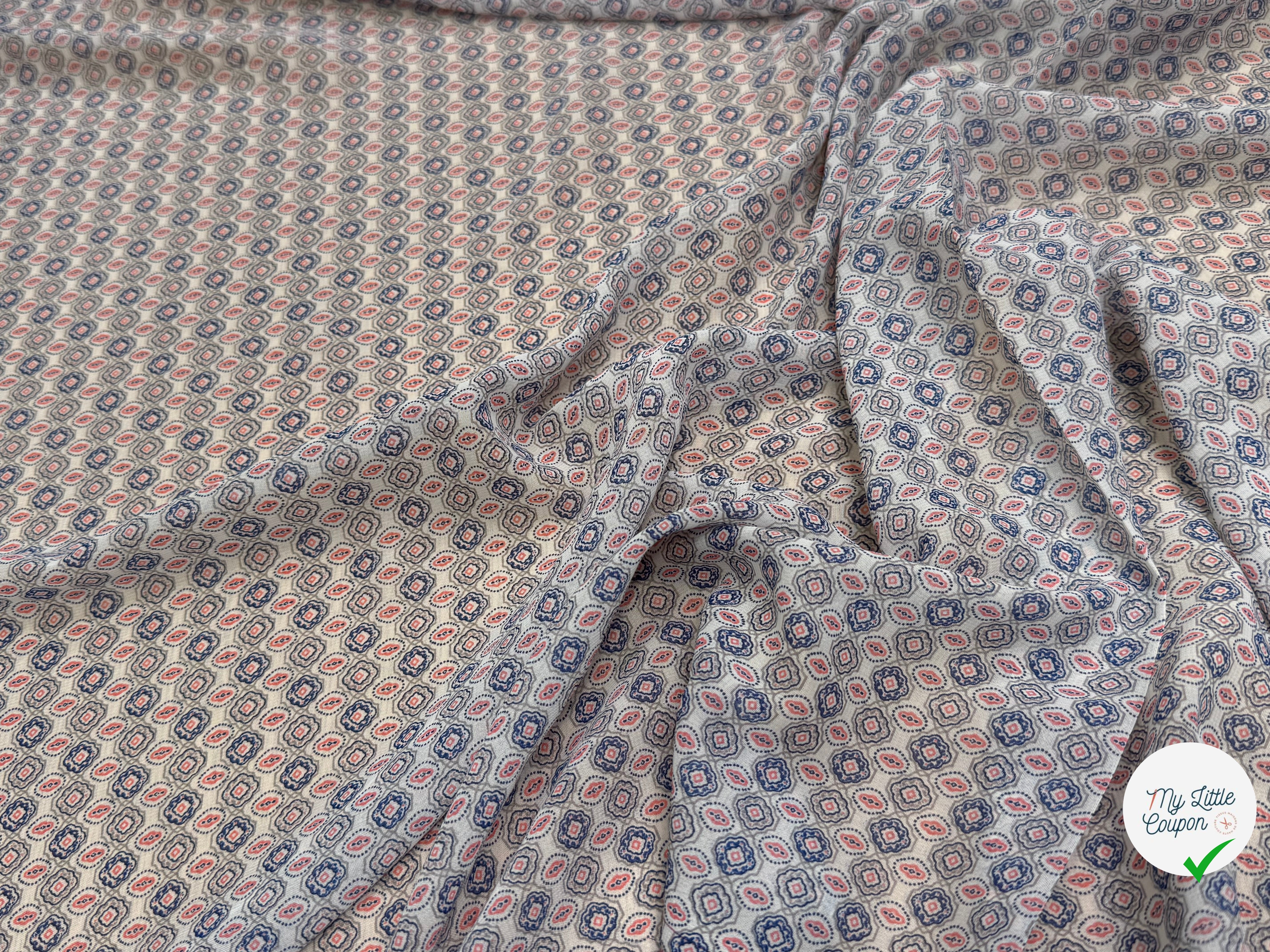 CHIFFON PRINTED FOND CASSÉ MOTIFS ABSTRAITS - My Little Coupon