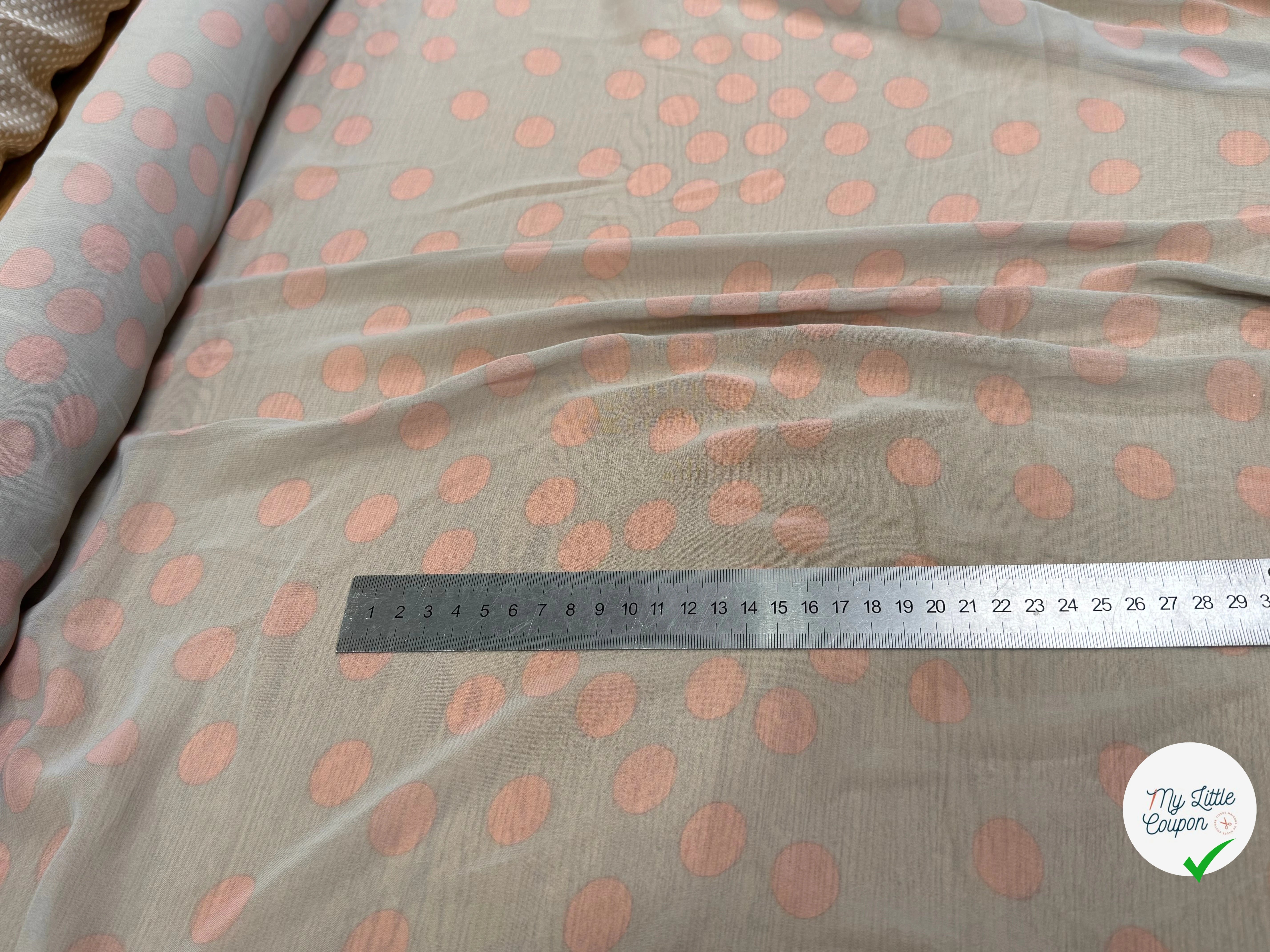 CHIFFON PRINTED GROS POIS ROSE FOND GRIS - My Little Coupon