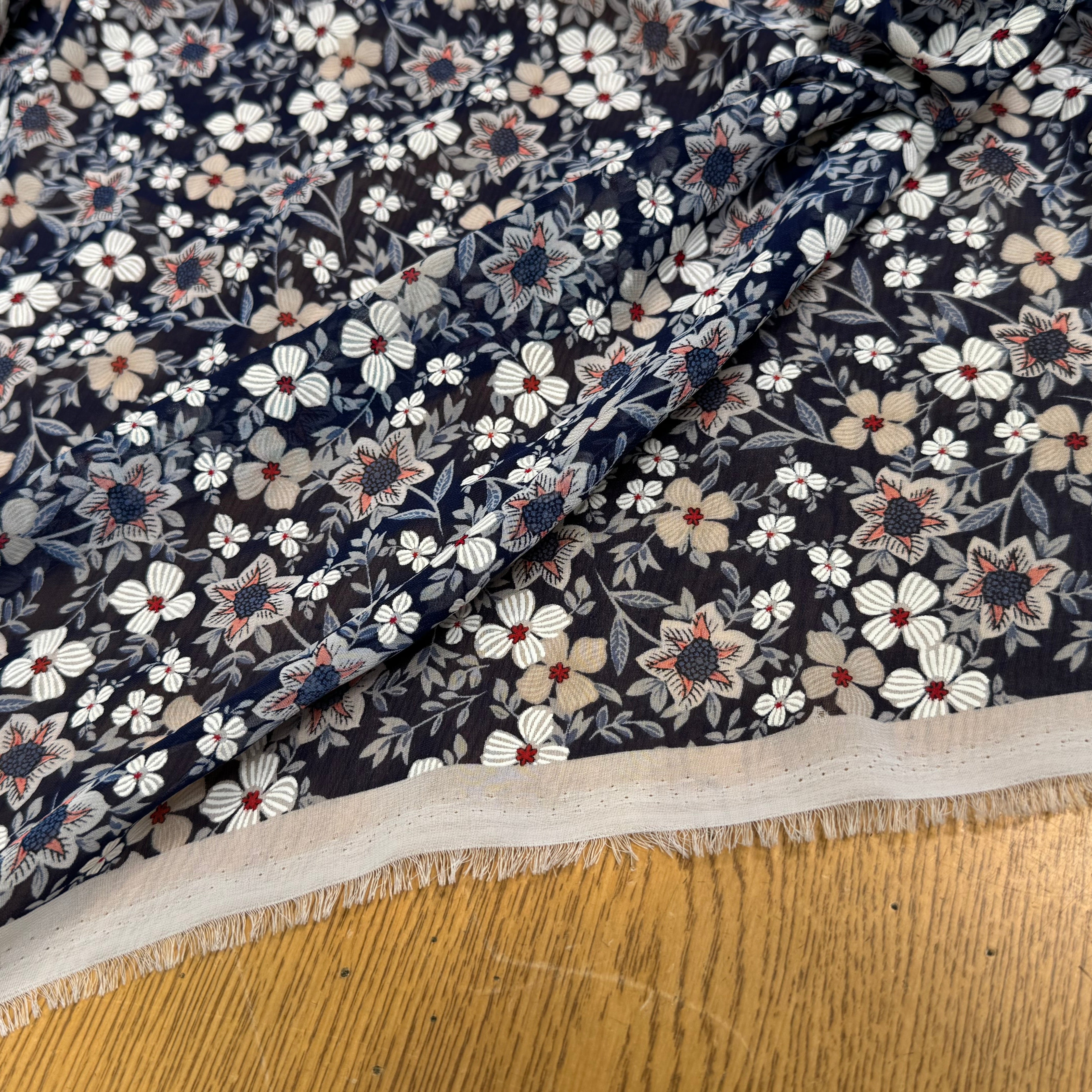 CHIFFON PRINTED JOLIES FLEURS FOND MARINE - My Little Coupon