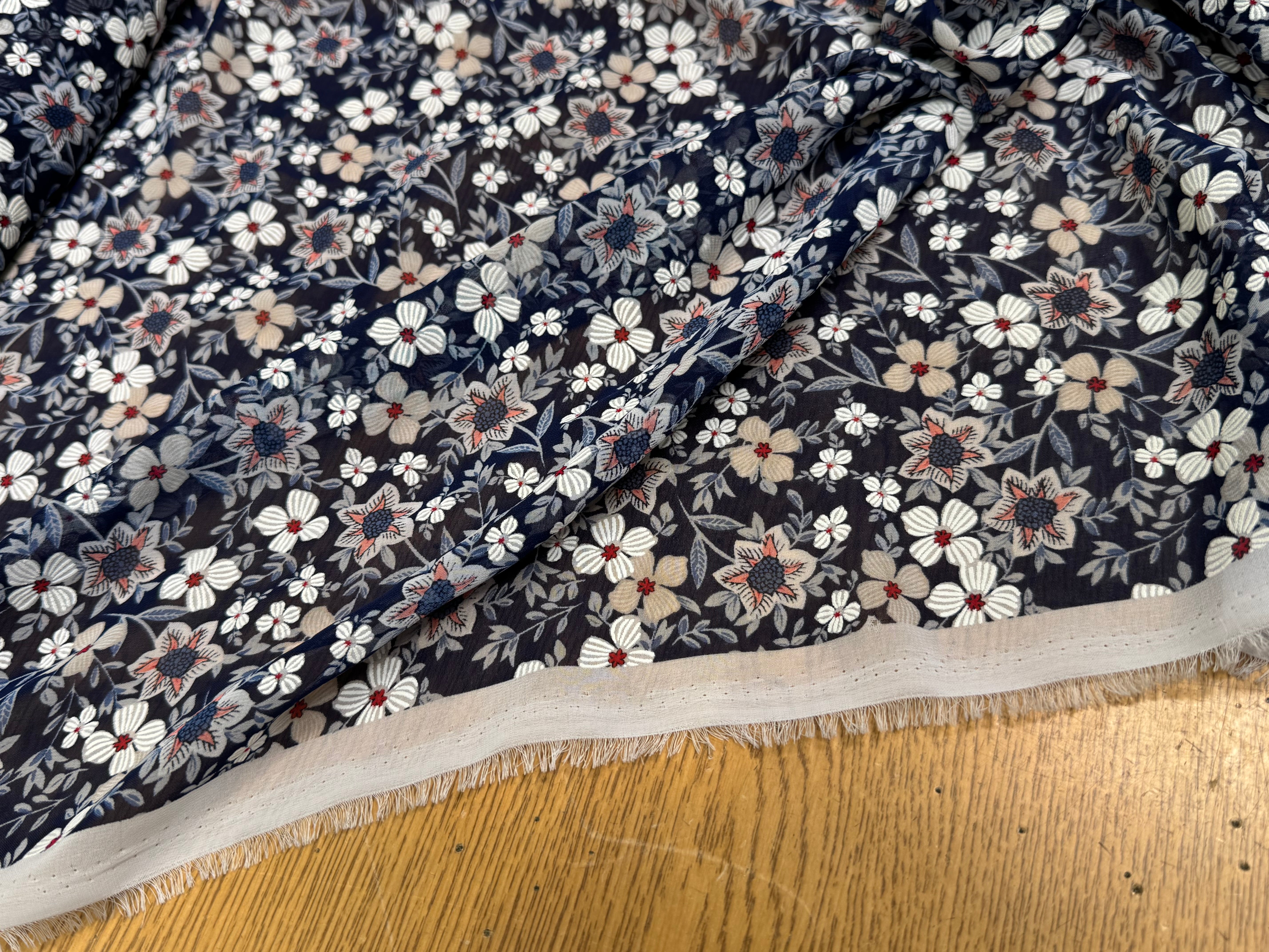 CHIFFON PRINTED JOLIES FLEURS FOND MARINE - My Little Coupon
