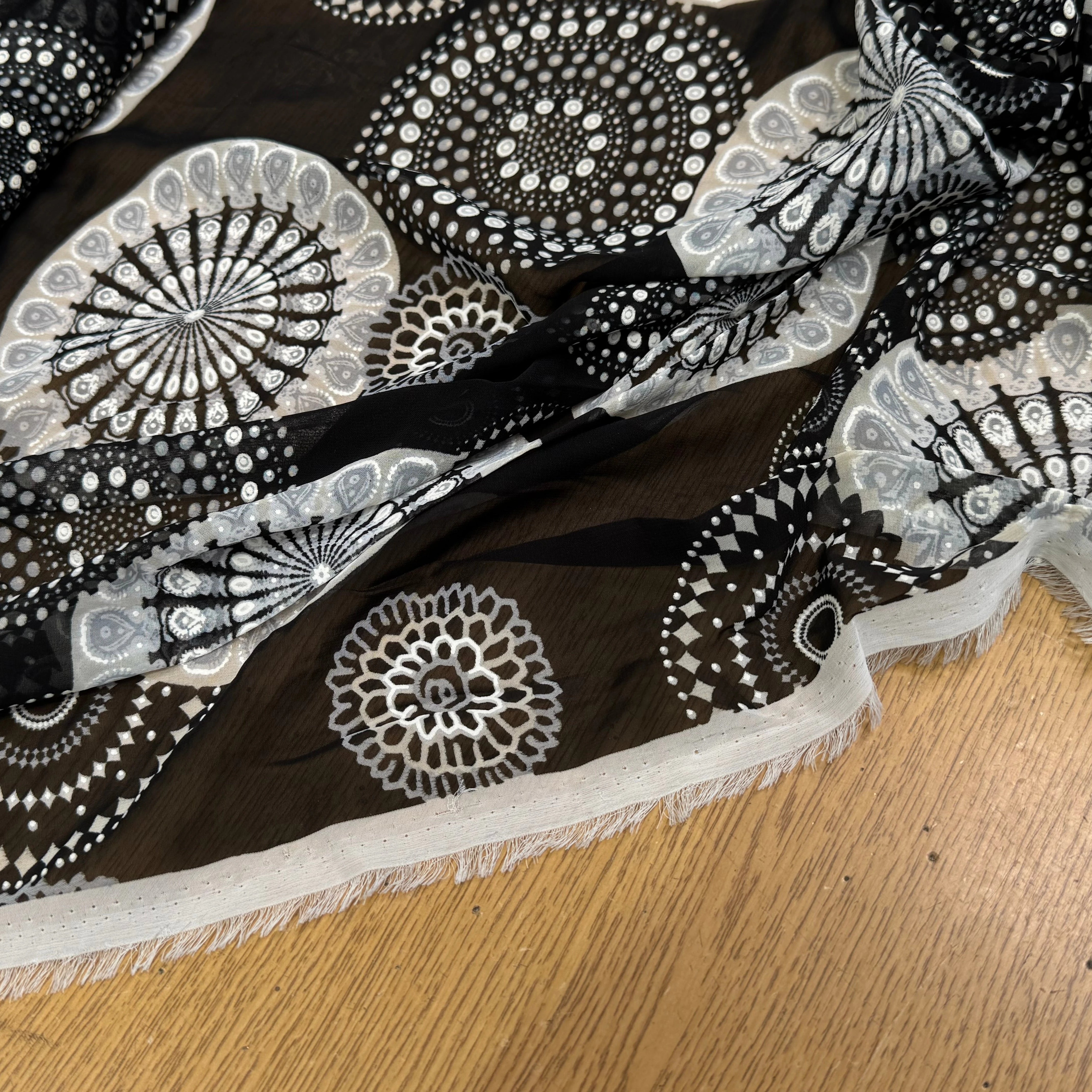 CHIFFON PRINTED SHELL FOND NOIR - My Little Coupon