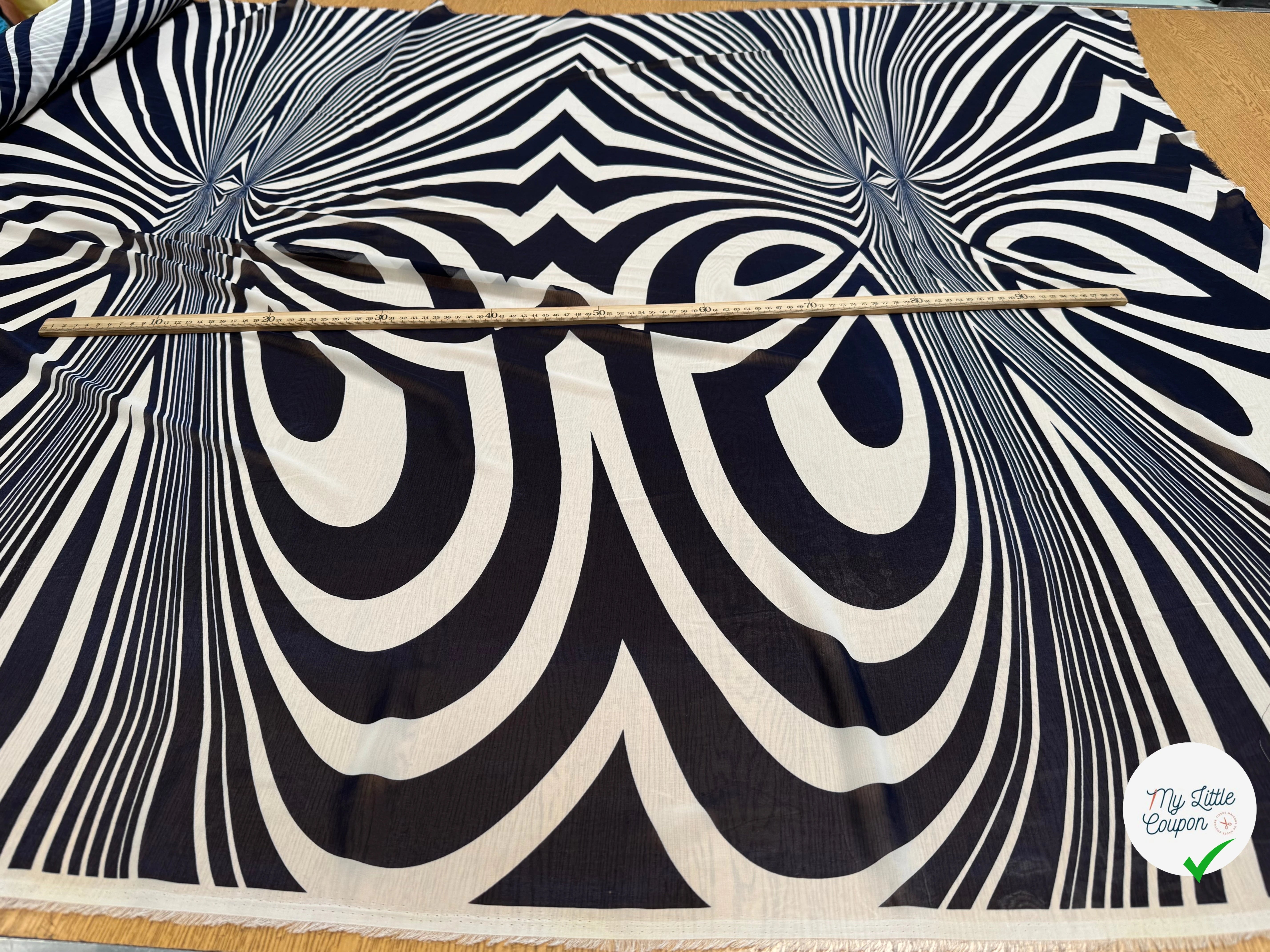 CHIFFON PRINTED ZEBRE ÉCRU FOND MARINE - My Little Coupon