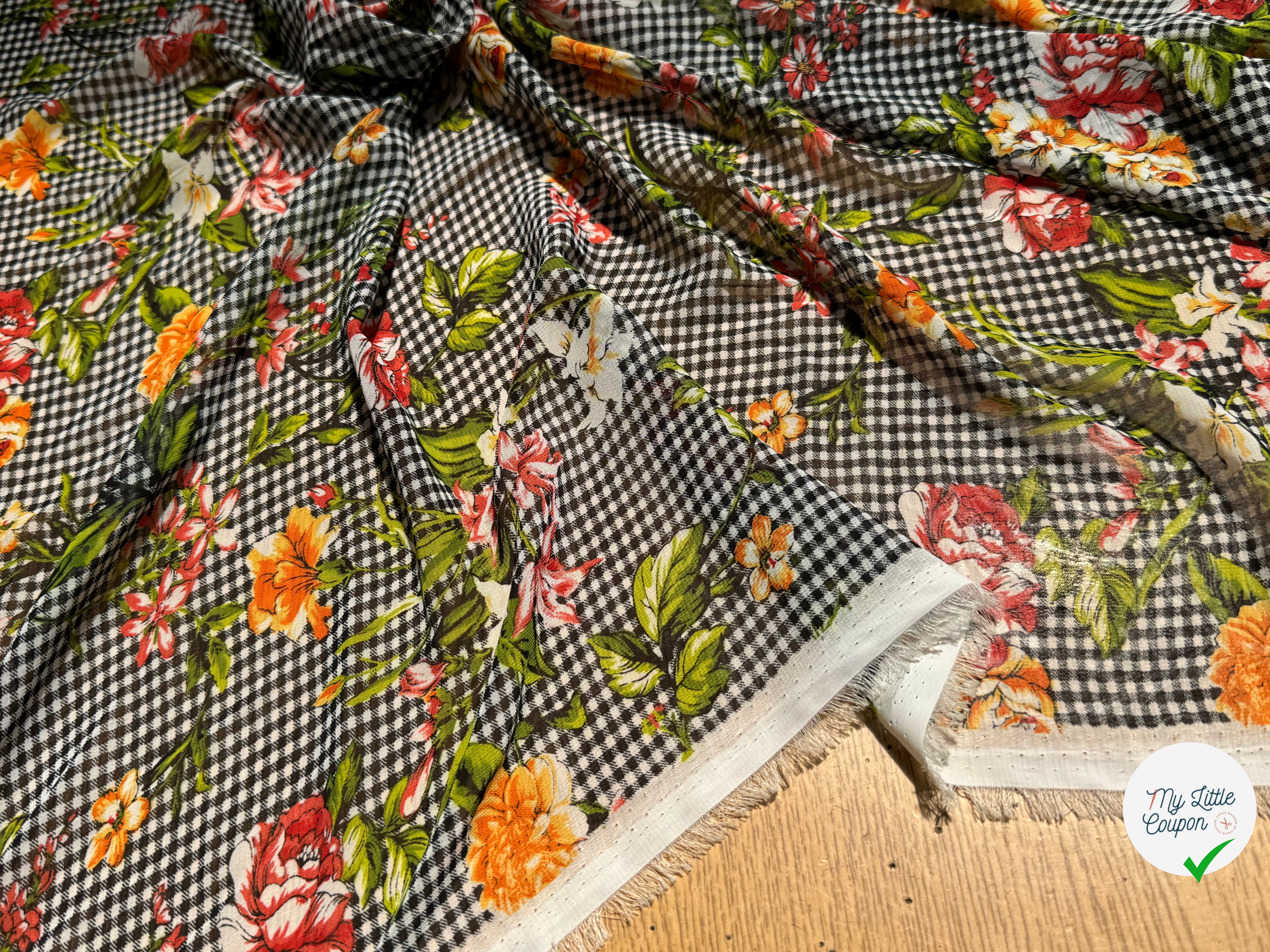 CHIFFON VICHY NOIR FLUIDE GROSSES FLEURS SUPER BEAU - My Little Coupon