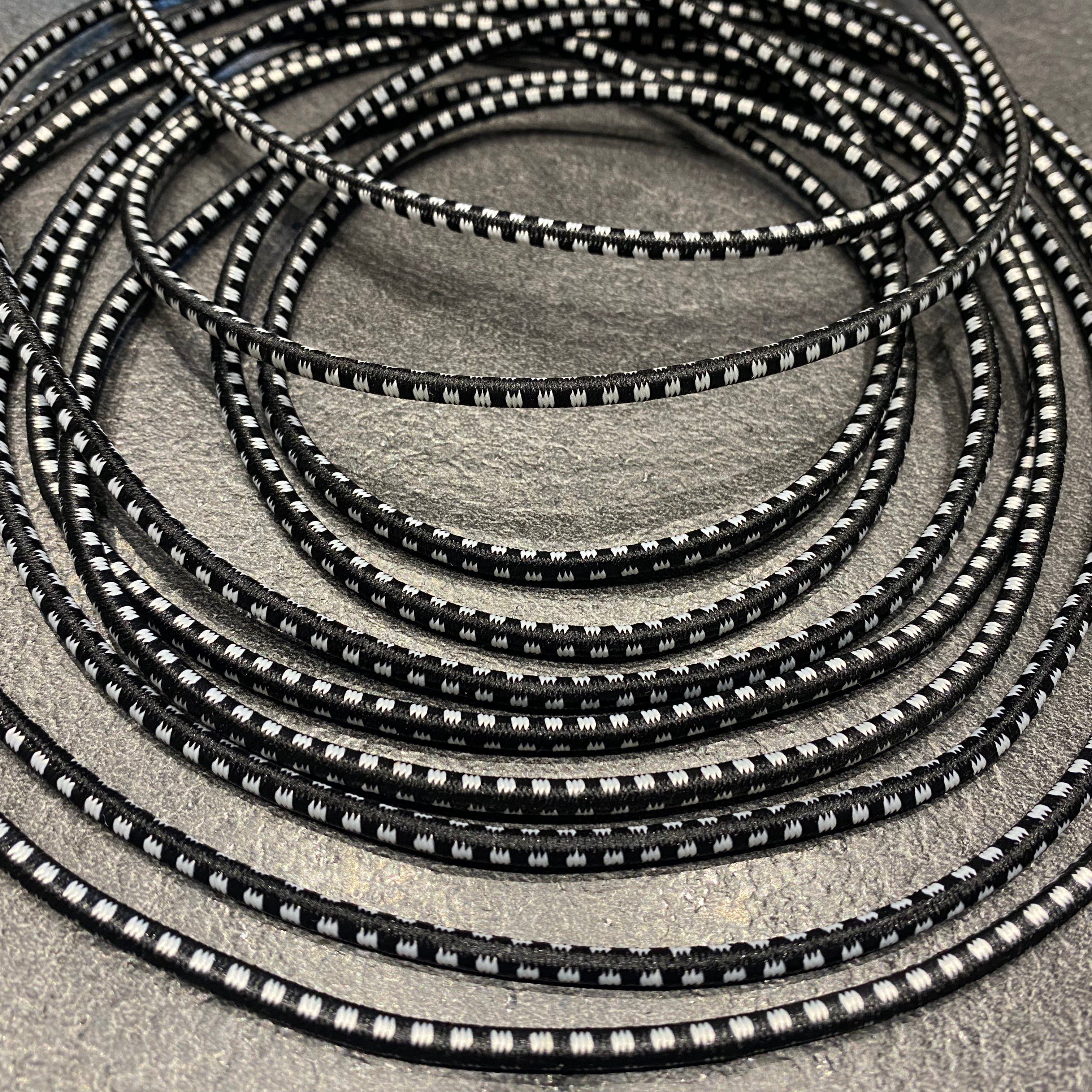 CORDON TRESSÉ ROND ELASTIQUE BLANC ET NOIR 5mm - My Little Coupon