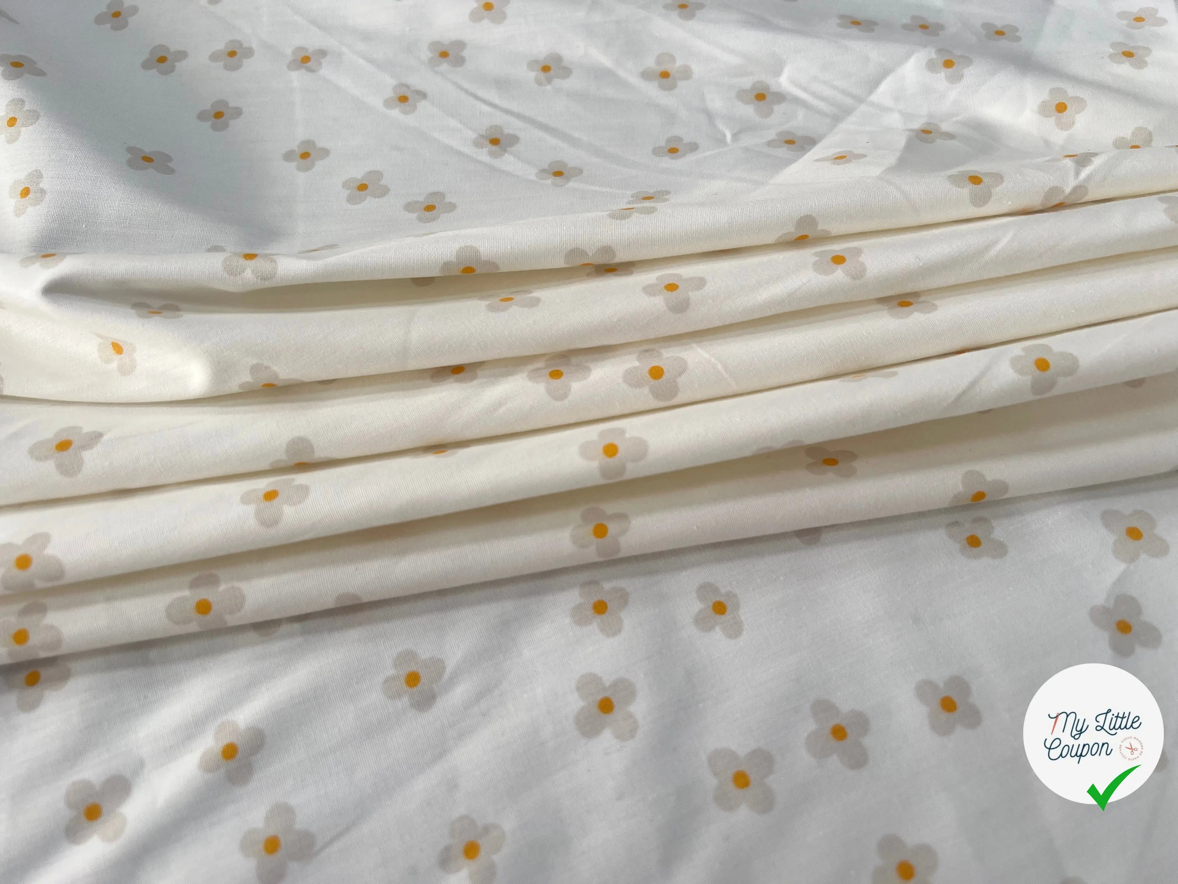 COTON BÉBÉ 120 FILS FLEURS FOND BLANC - My Little Coupon